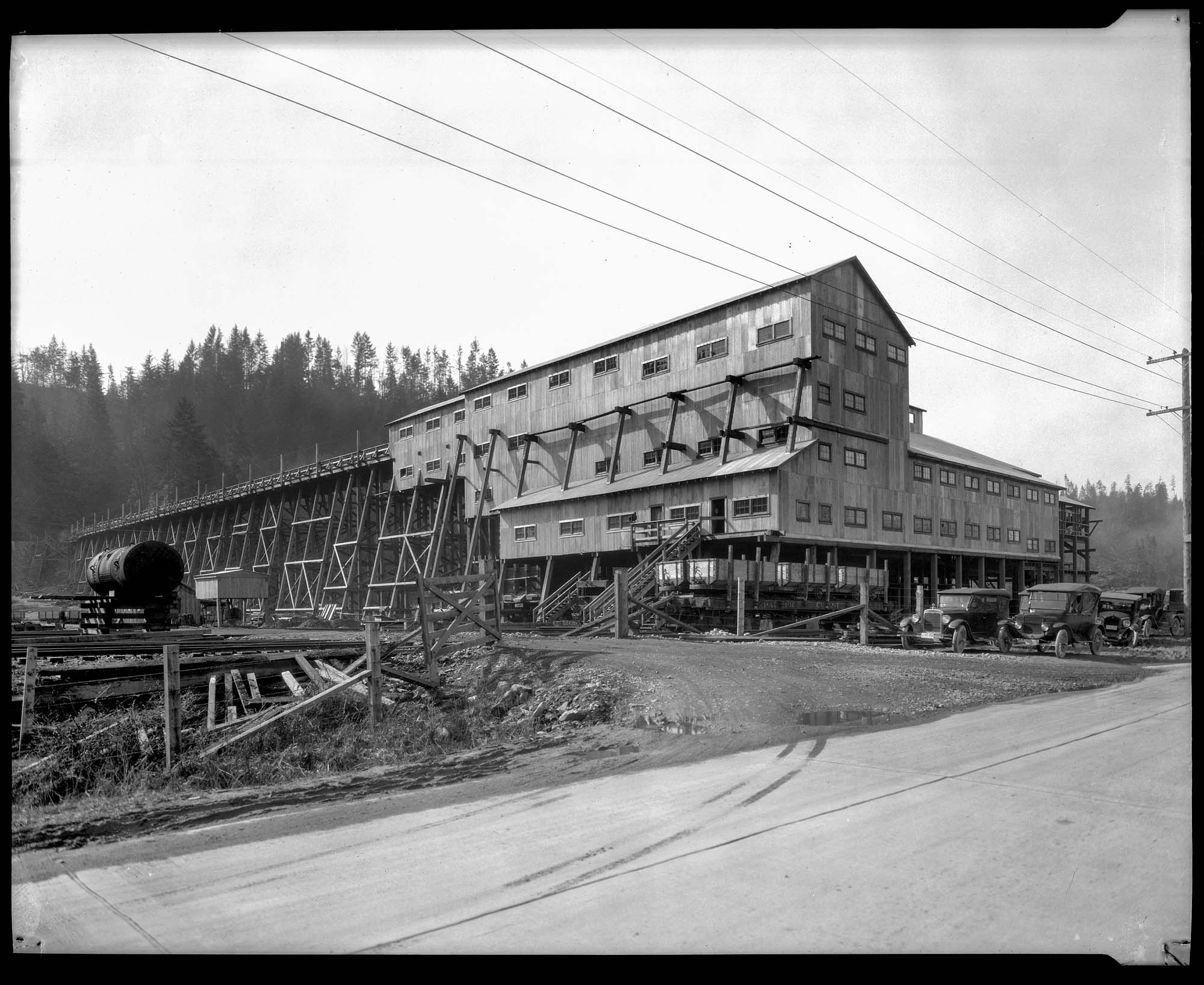 Image of Coal bunkers at New Black Diamond Mine, March 1, 1927