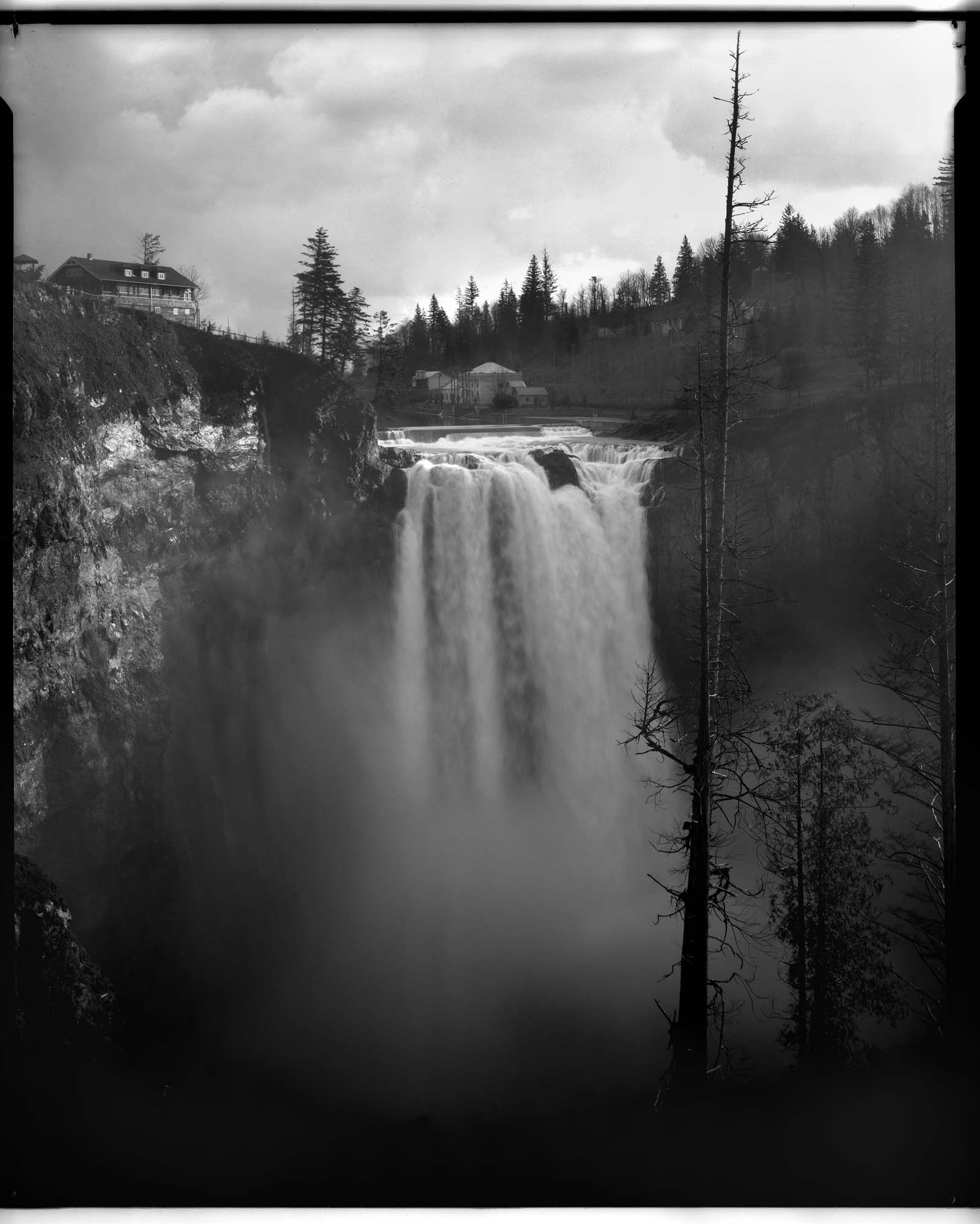 Image of Snoqualmie Falls and lodge, 1920