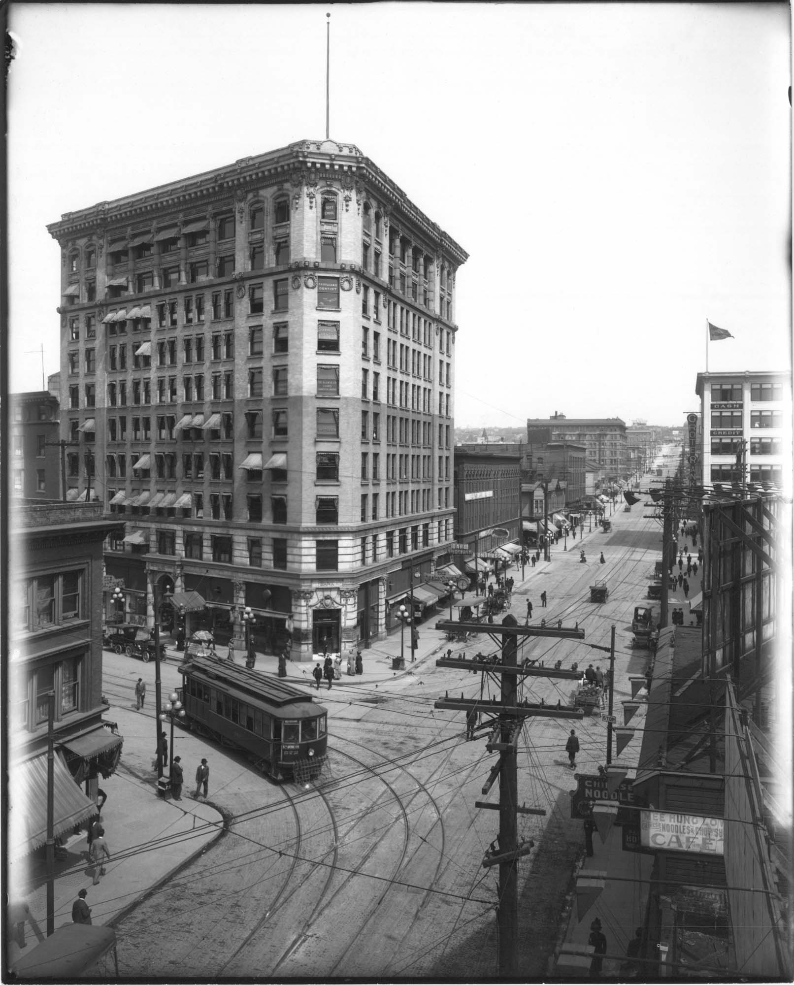 Image of Fourth and Pike, Seattle, 1911
