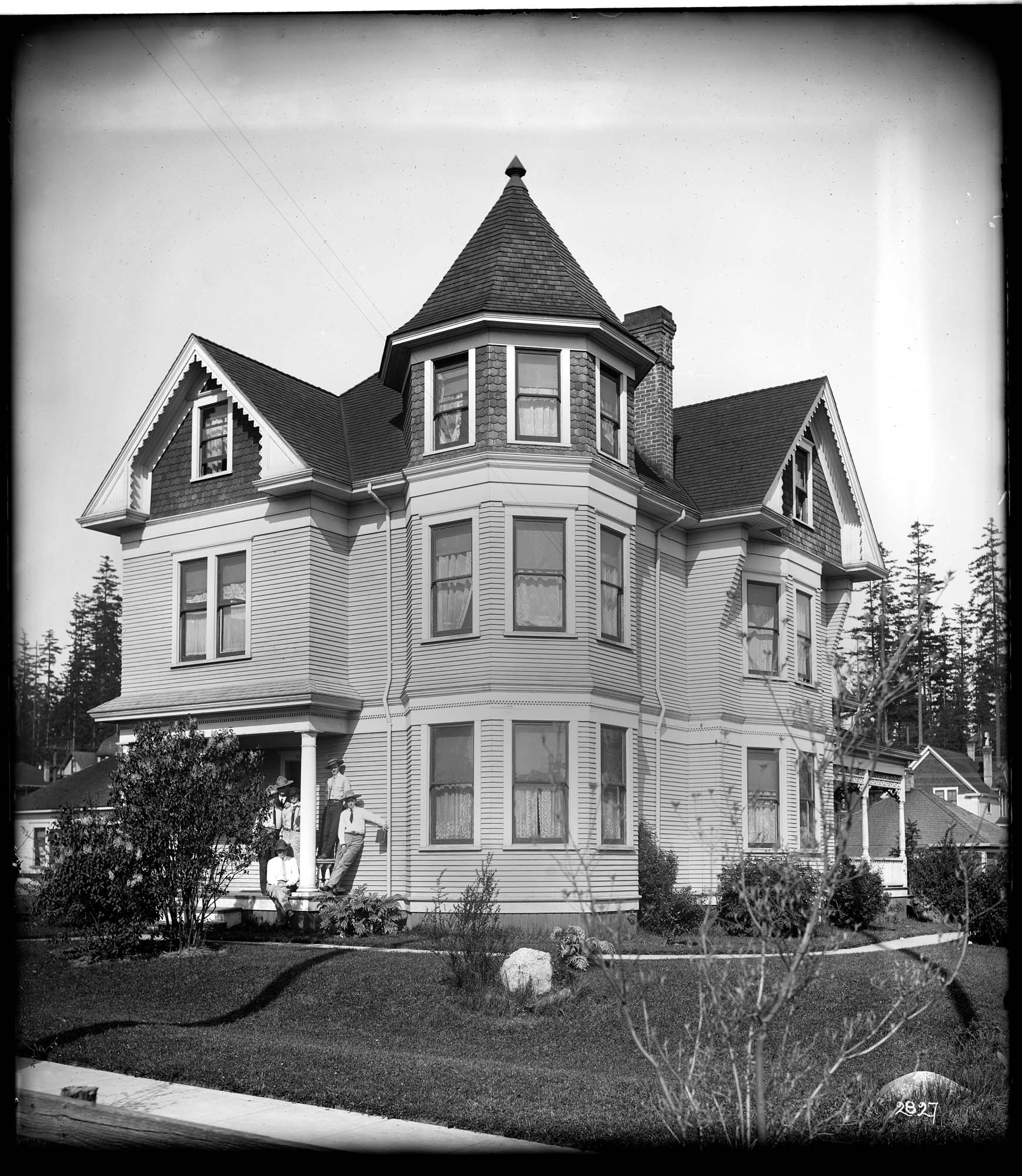 Image of Phi Gamma Delta fraternity house, University of Washington, Seattle, circa 1905
