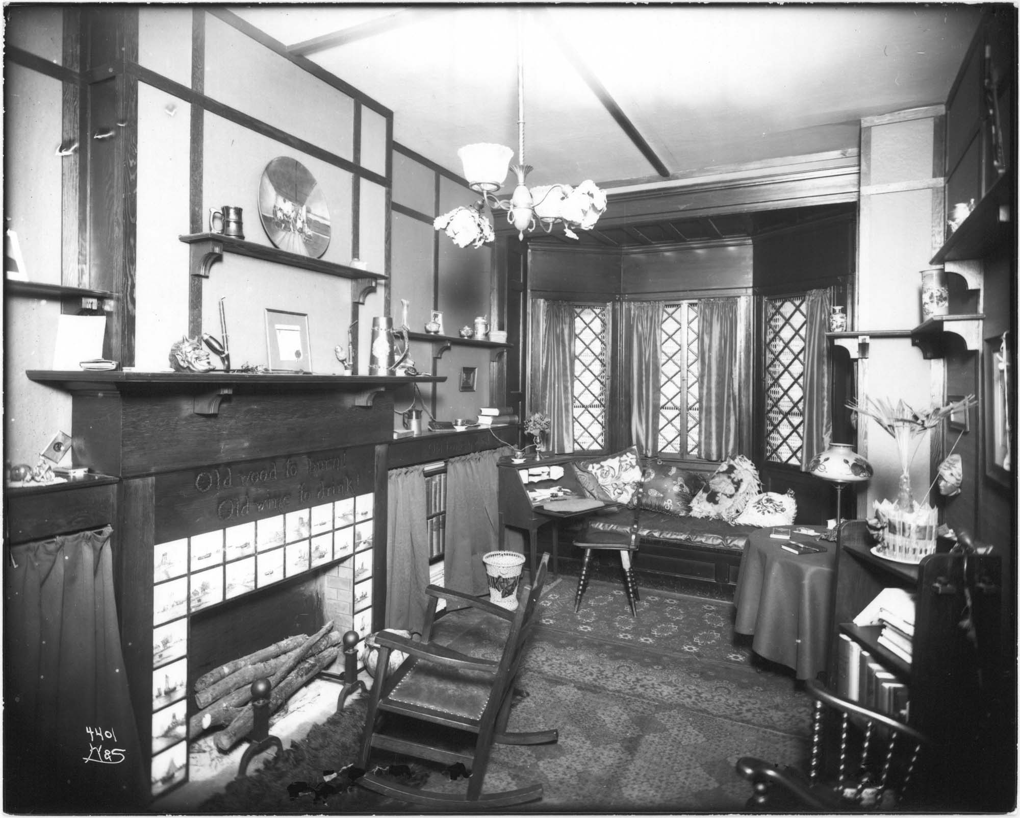 Image of Room at Lincoln Hotel, Seattle, circa 1905