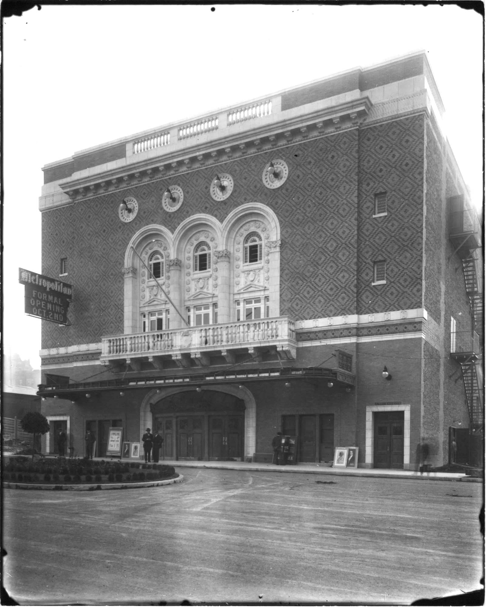 Image of Metropolitan Theatre, Seattle, 1911