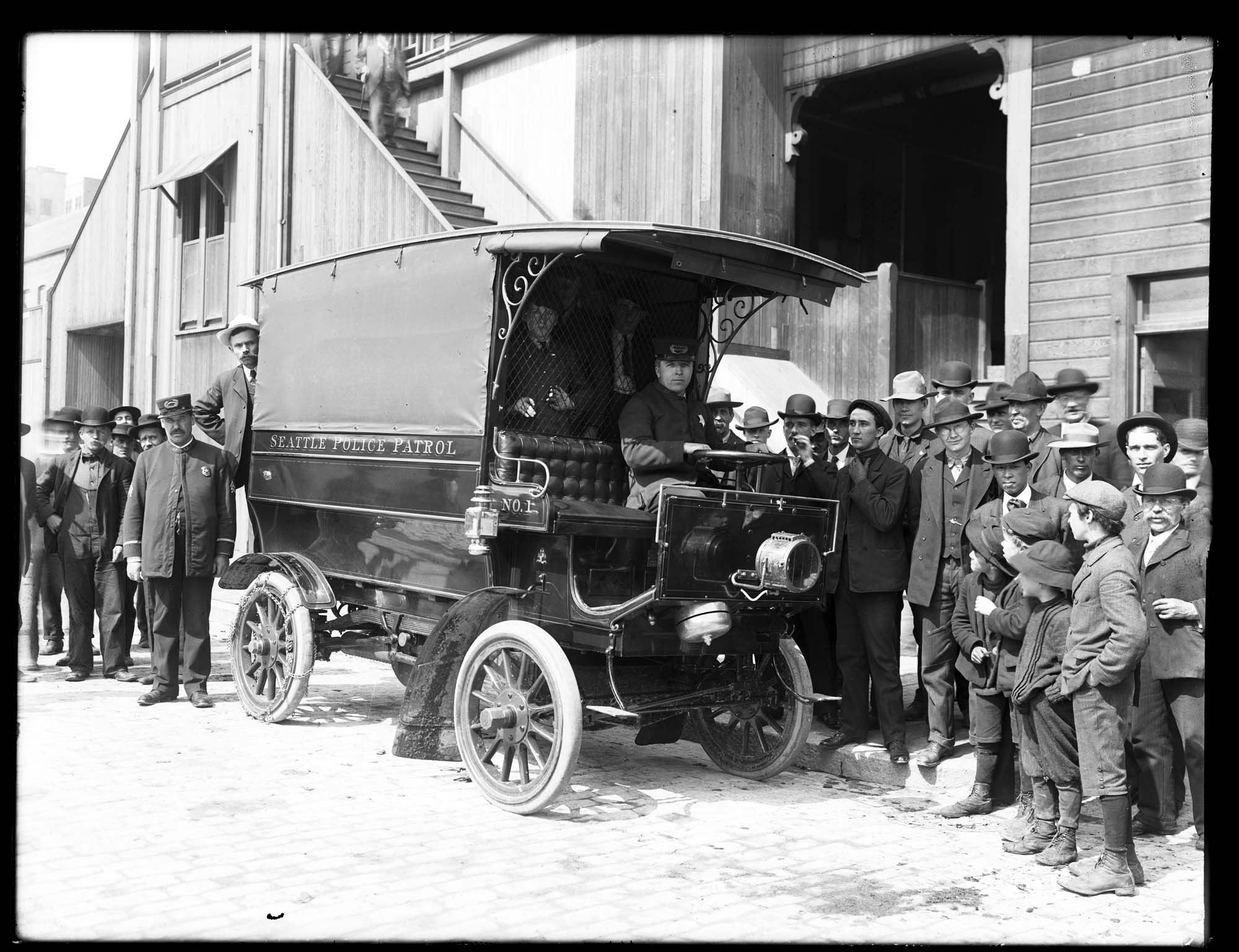 Image of Police patrol wagon, circa 1910