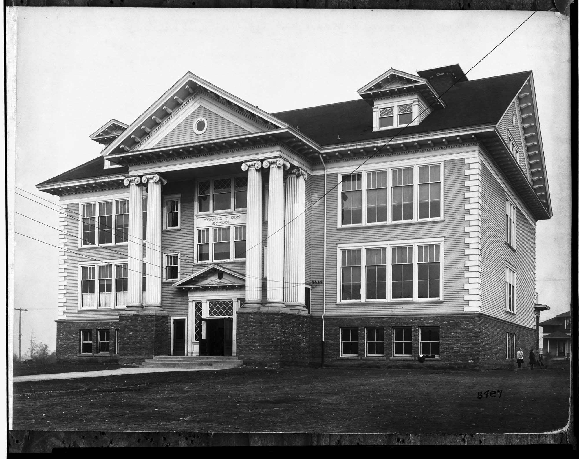 Image of Frantz H. Coe School, circa 1910