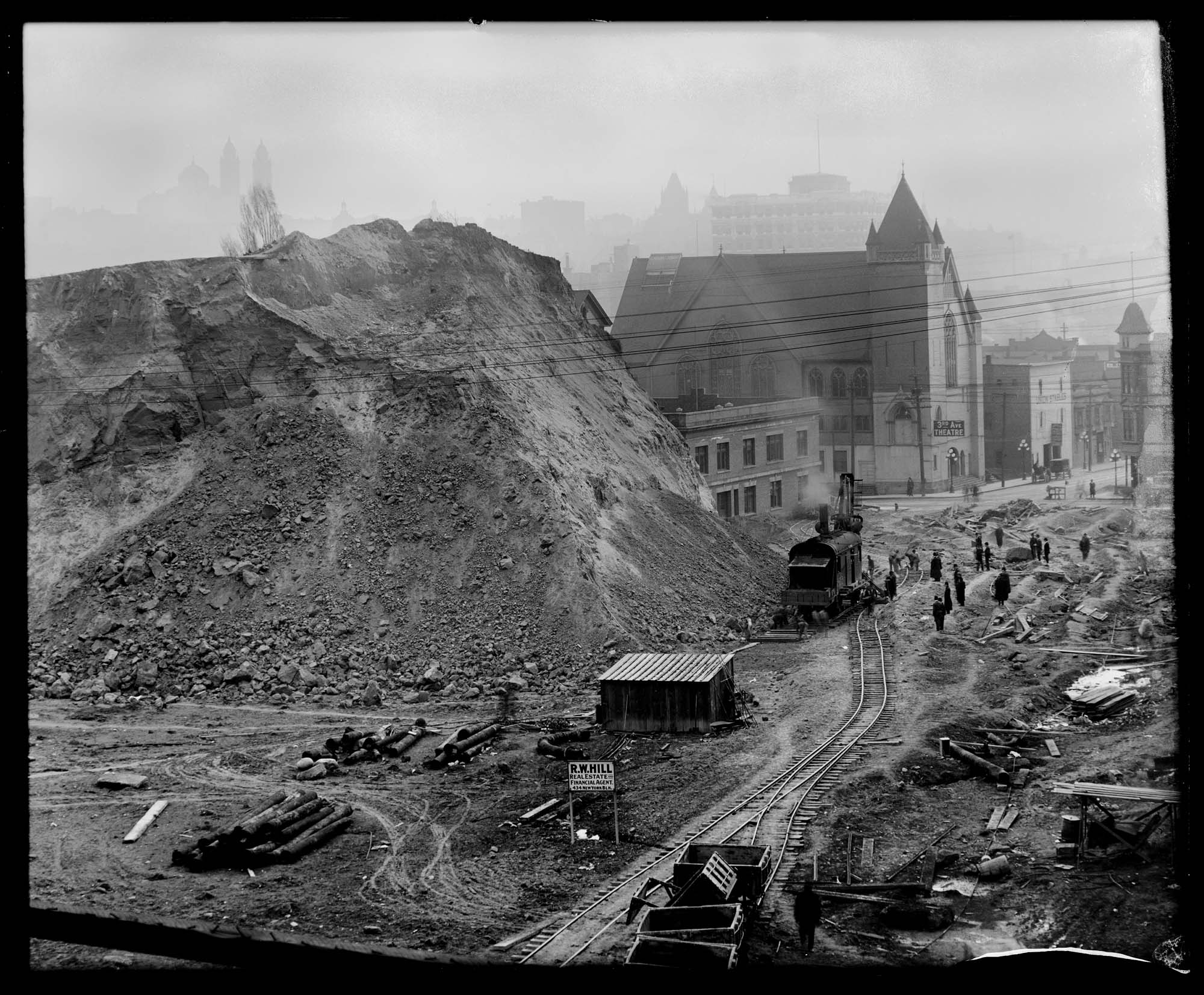 Image of Regrading Denny Hill at Third Avenue, circa 1908
