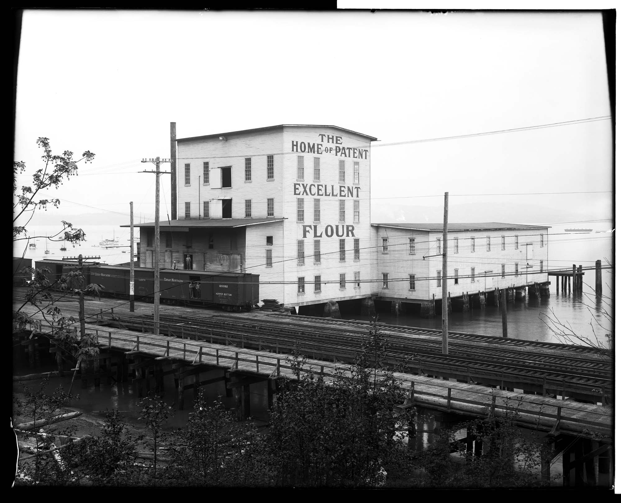 Image of Novelty flour mill, circa 1907
