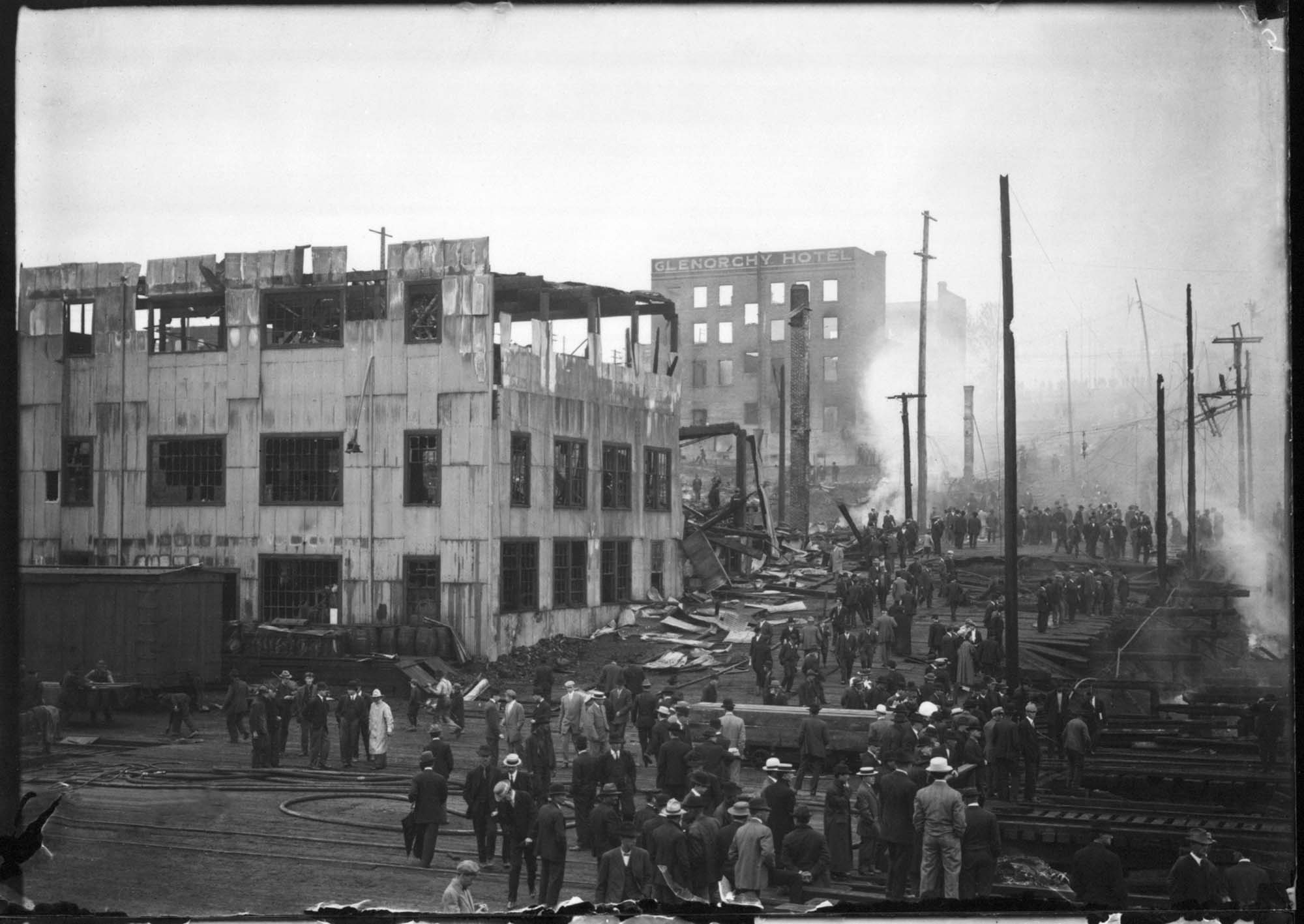 Image of Crowd watching fire in Belltown, Seattle, June 10, 1910