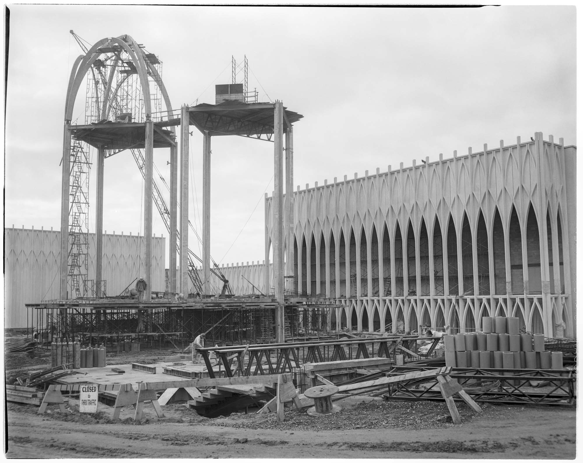 Image of Construction of the U.S. Science Pavillion for the Century 21 Exposition, 1961