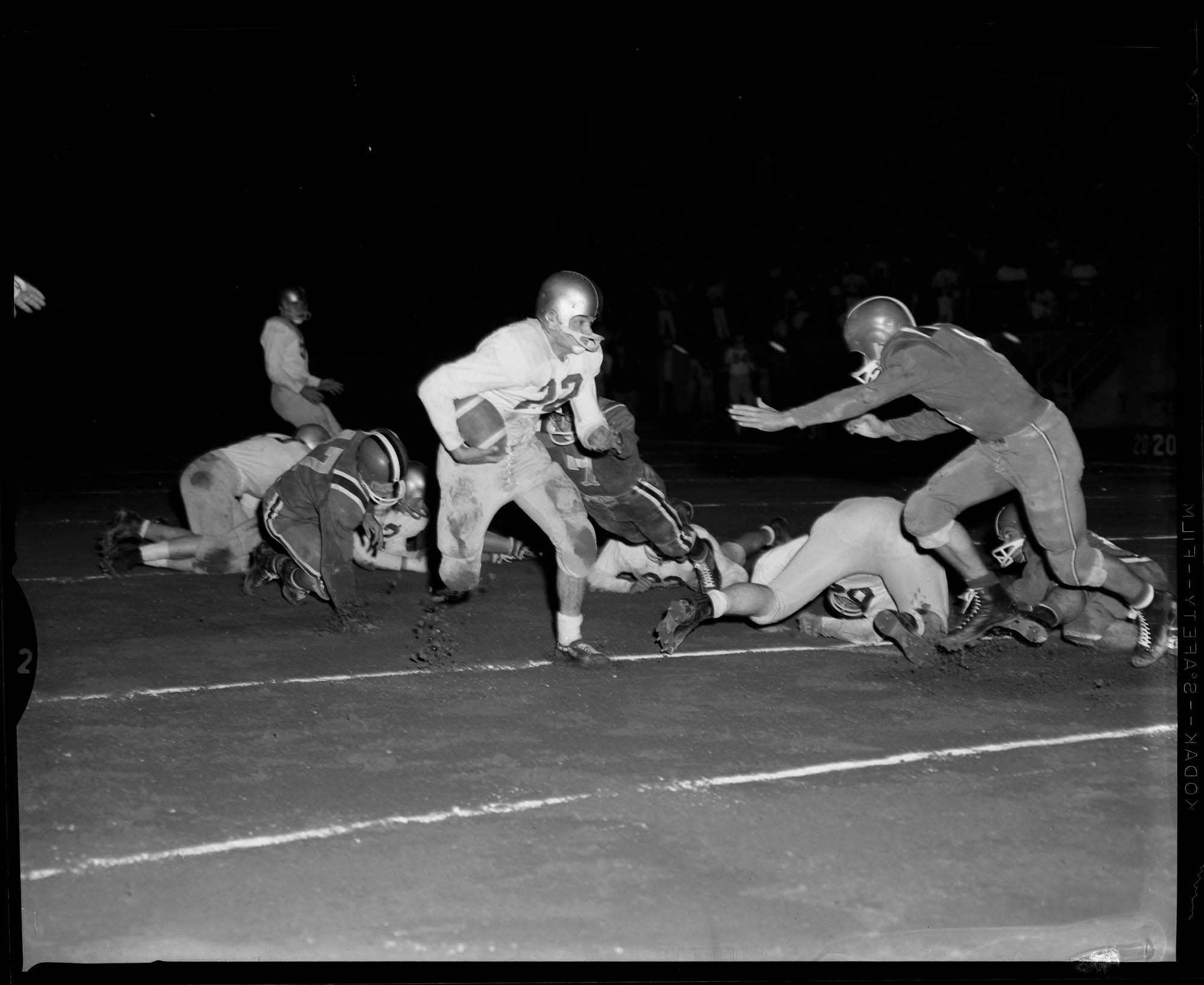 Image of Ballard versus Franklin High School football game in Seattle, 1958