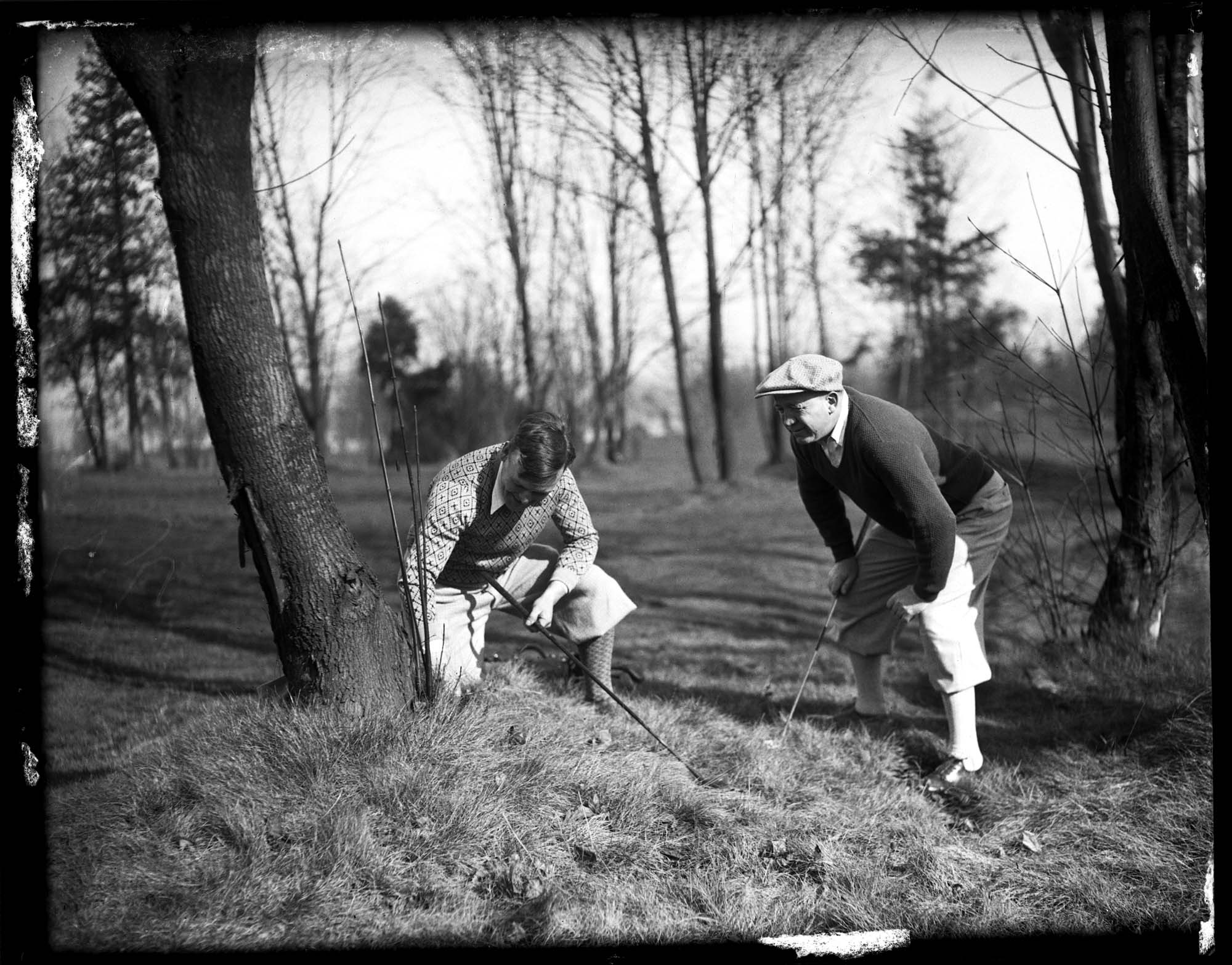 Image of University of Washington football coach Enoch Bagshaw golfing in Seattle, March 11, 1929