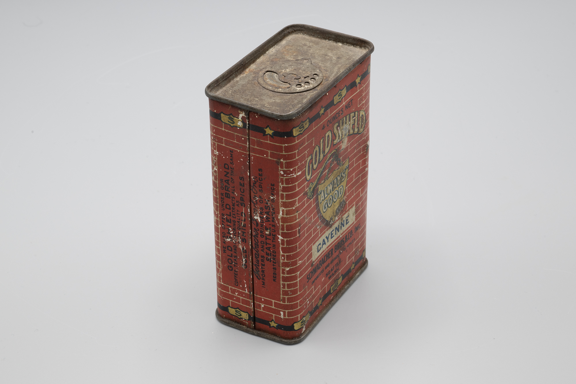 Image of Tin of Gold Shield Cayenne Pepper from Schwabacher Bros. and Company, ca. 1910