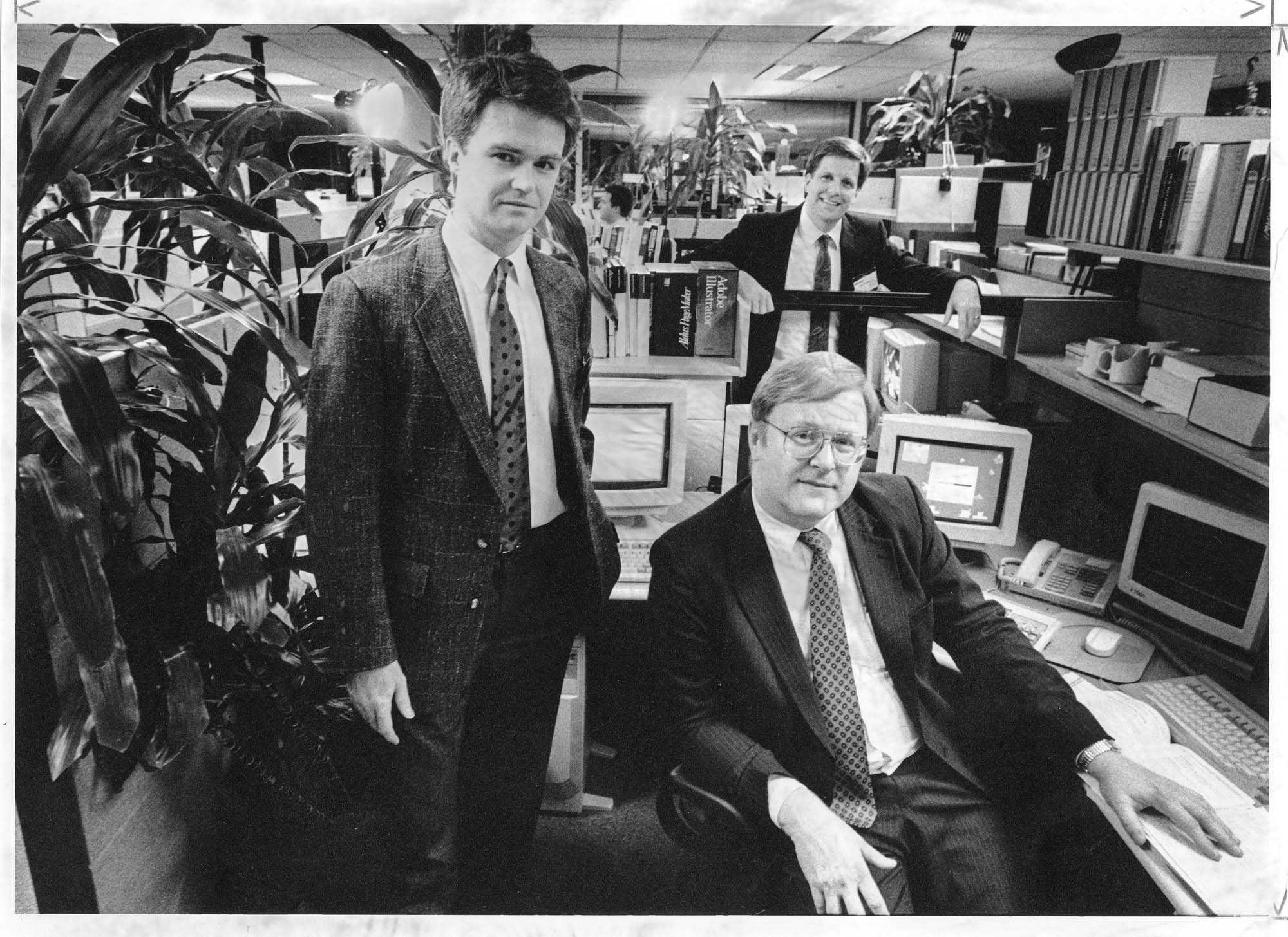 Image of Mike Hallman and other Microsoft executives, Bellevue, December 4, 1990