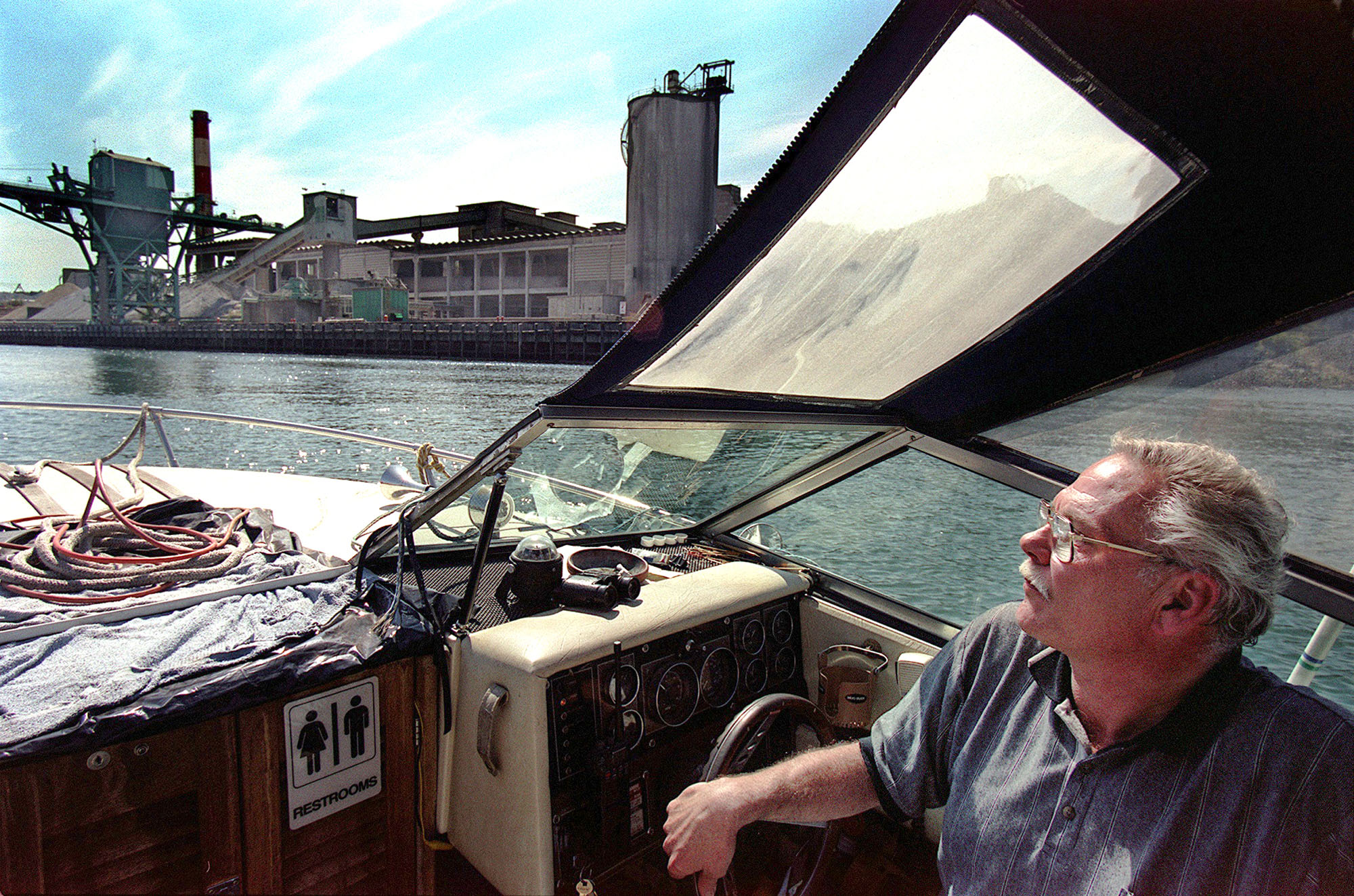 Image of John Beal on Duwamish waterway, November 9, 2002