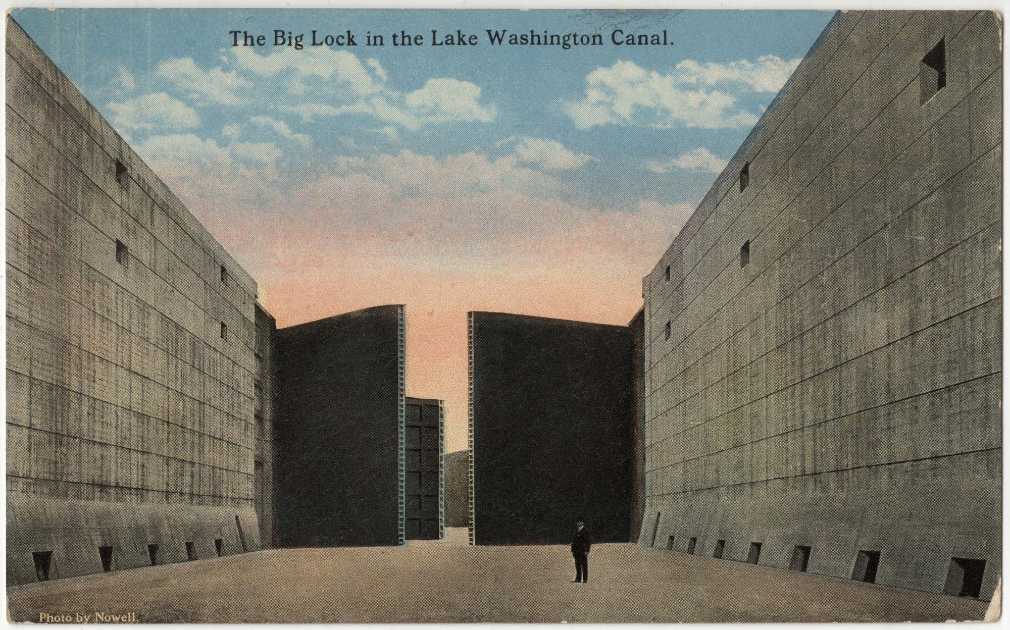 Image of Empty chamber in Ballard Locks, Seattle, circa 1917