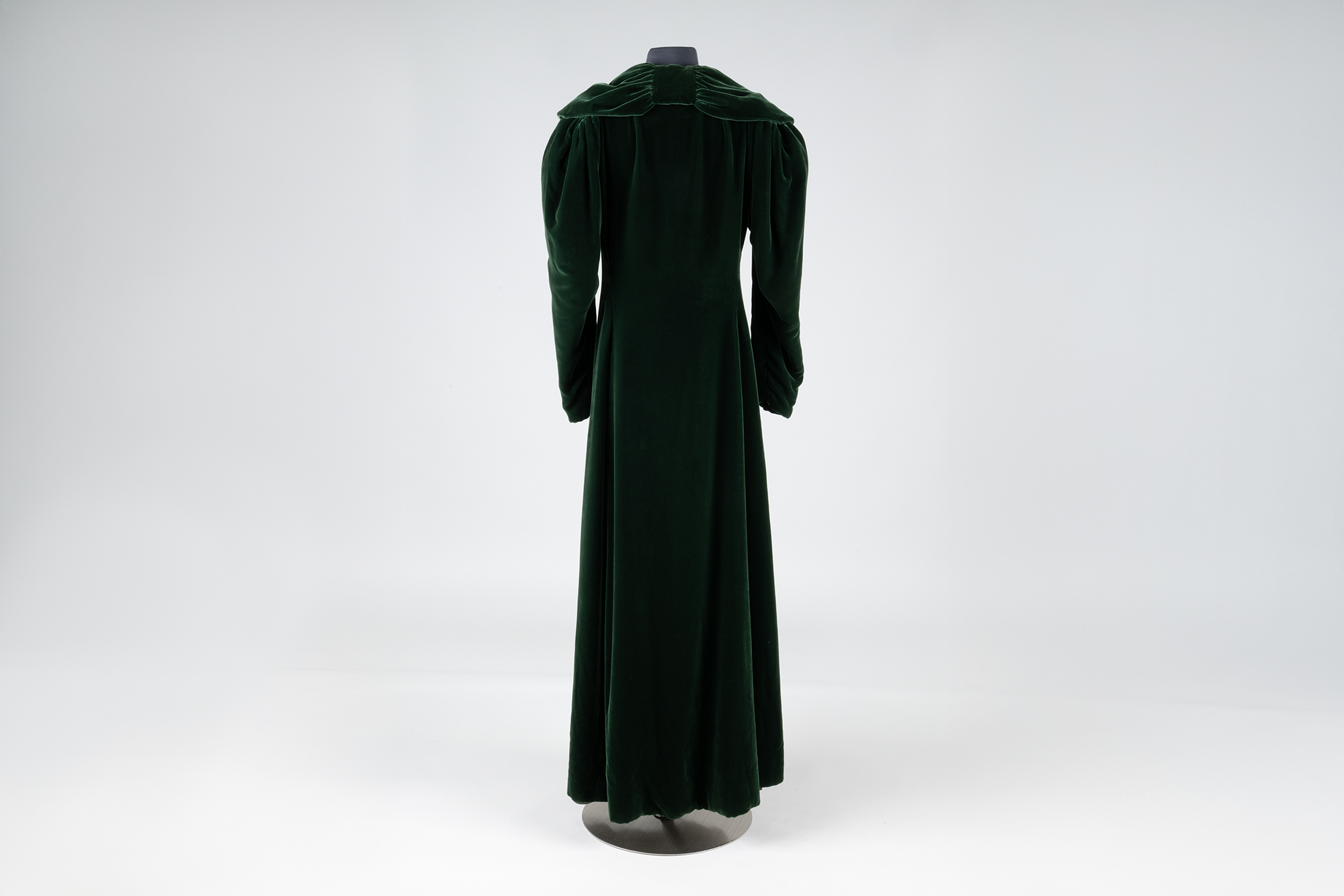 Image of Green velvet coat, owned by Mary Ann Wells, 1930s