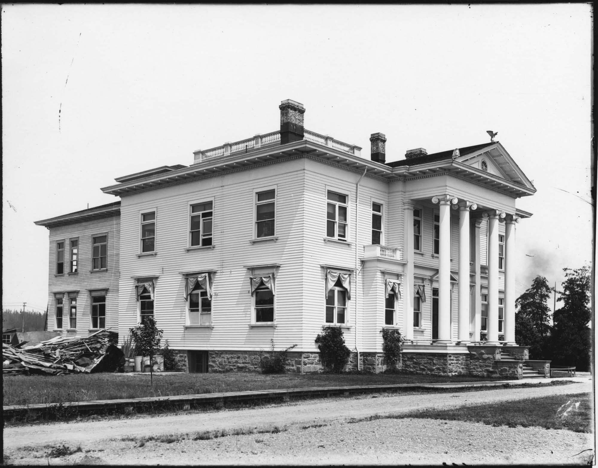 Image of Building 50 at the Puget Sound Naval Shipyard, circa 1898