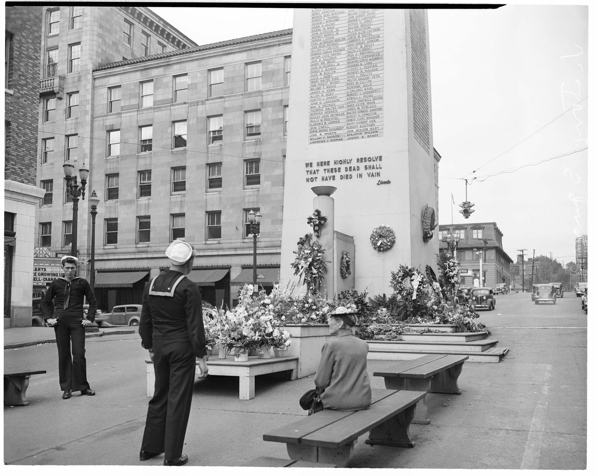 Image of War memorial in Victory Square, Seattle, 1946