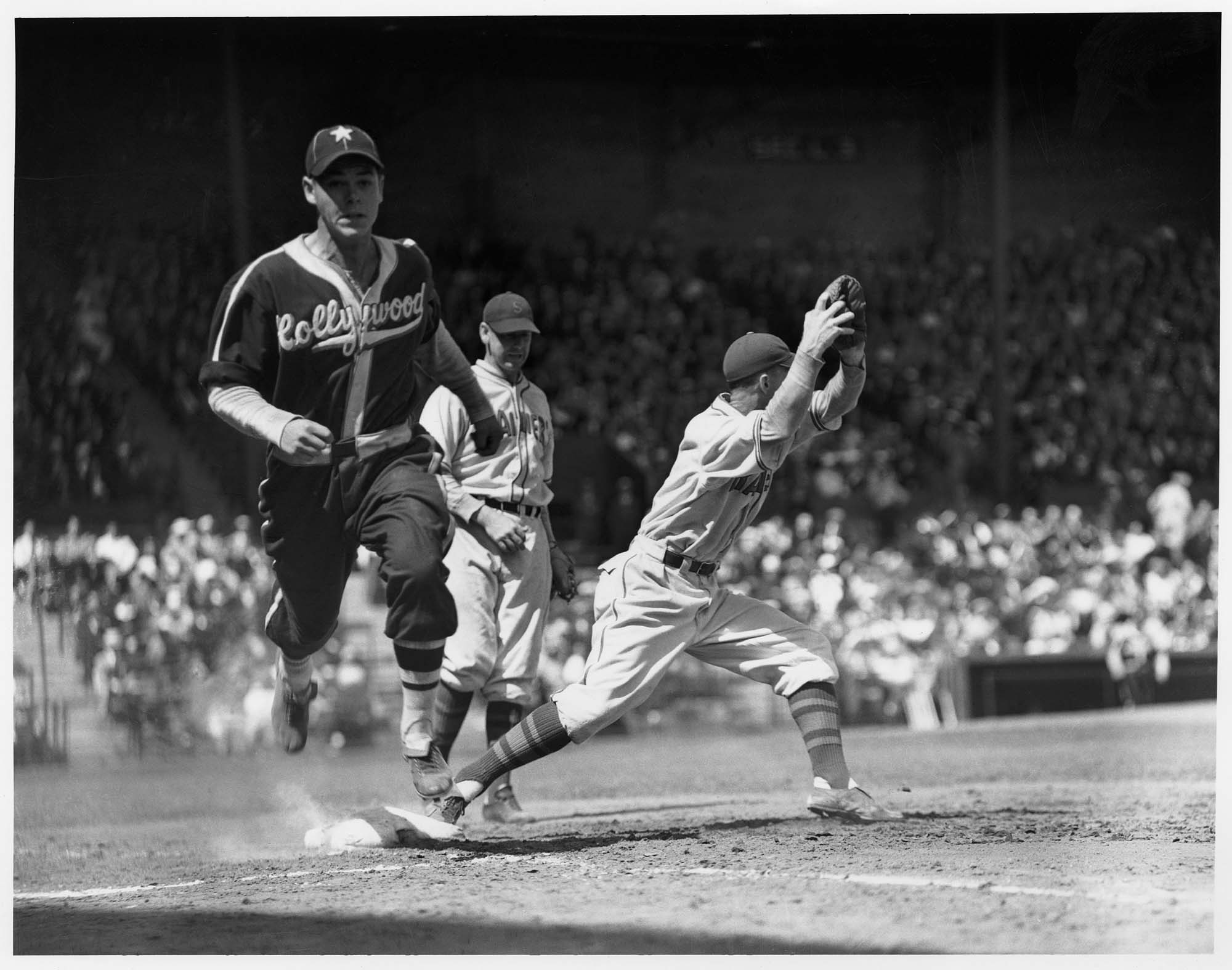 Image of Seattle Rainiers baseball game, Seattle, 1939