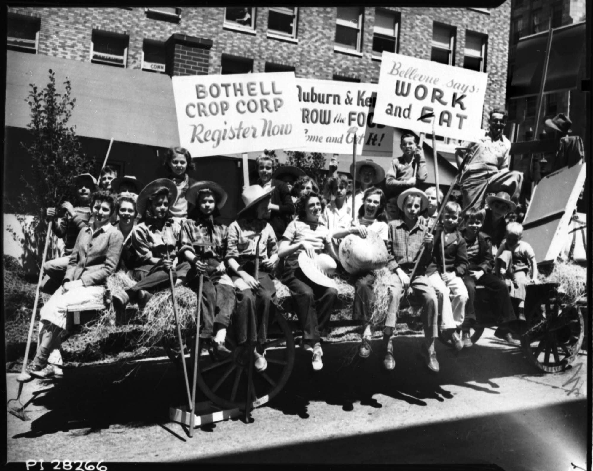 Image of Farmers' Day at Victory Square, June 1943