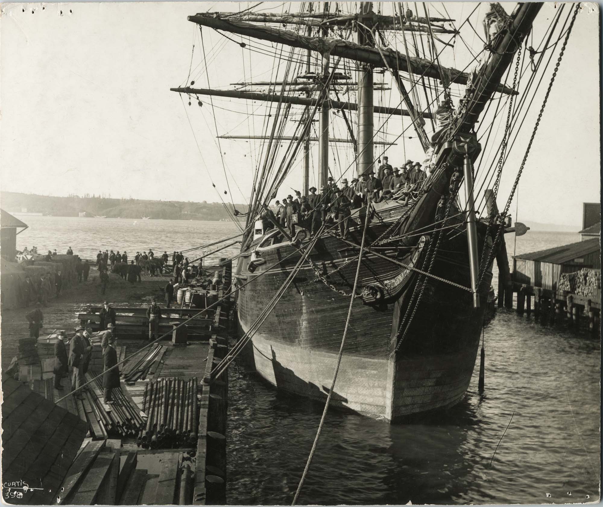 Image of Sailing ship 