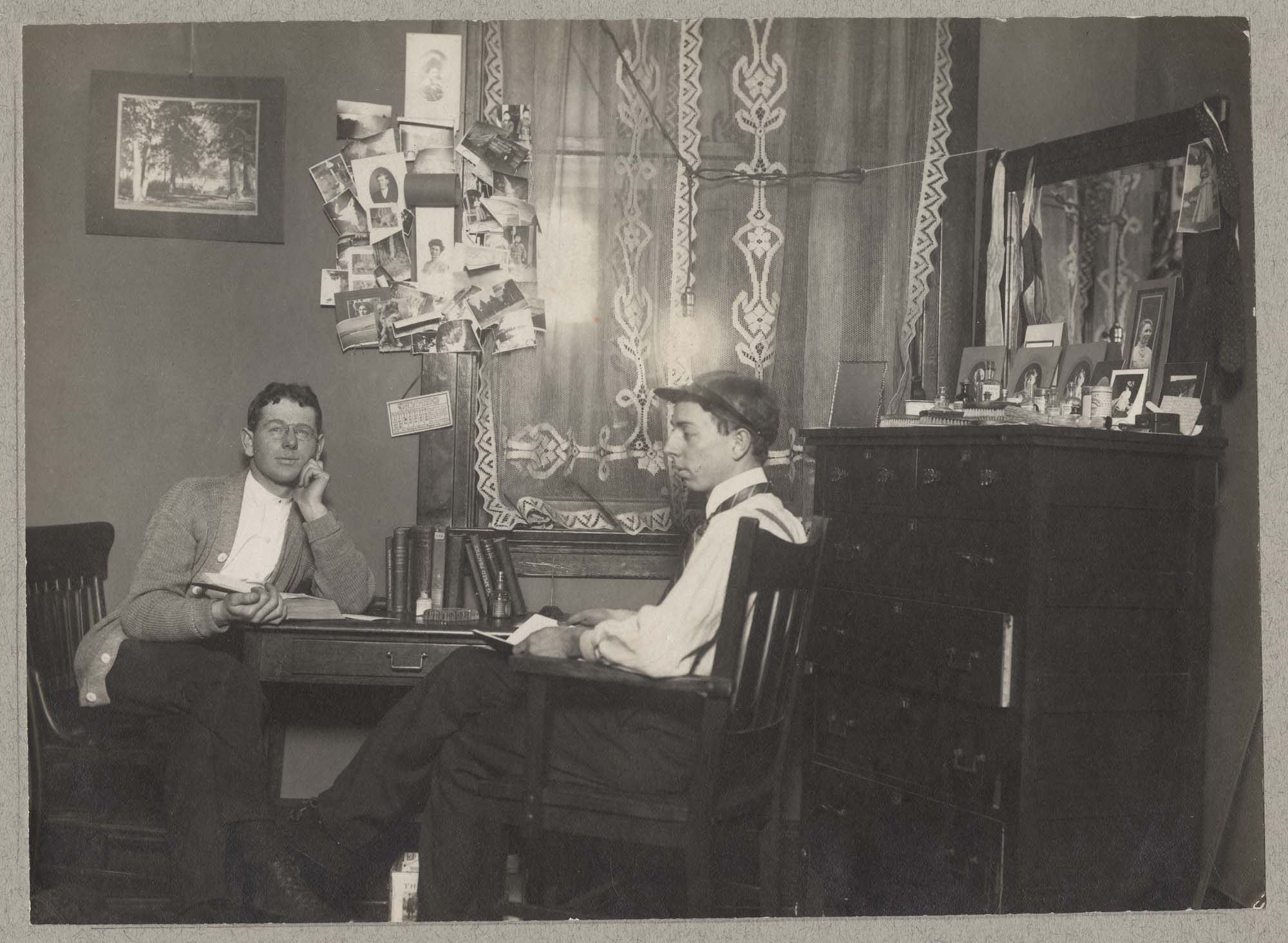 Image of Students reading law, 1909