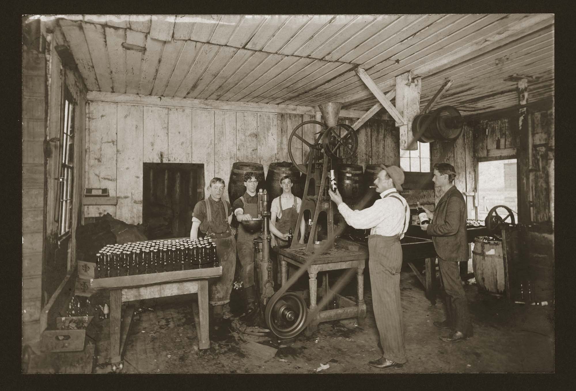 Image of Bayview Brewery bottling room, 1902