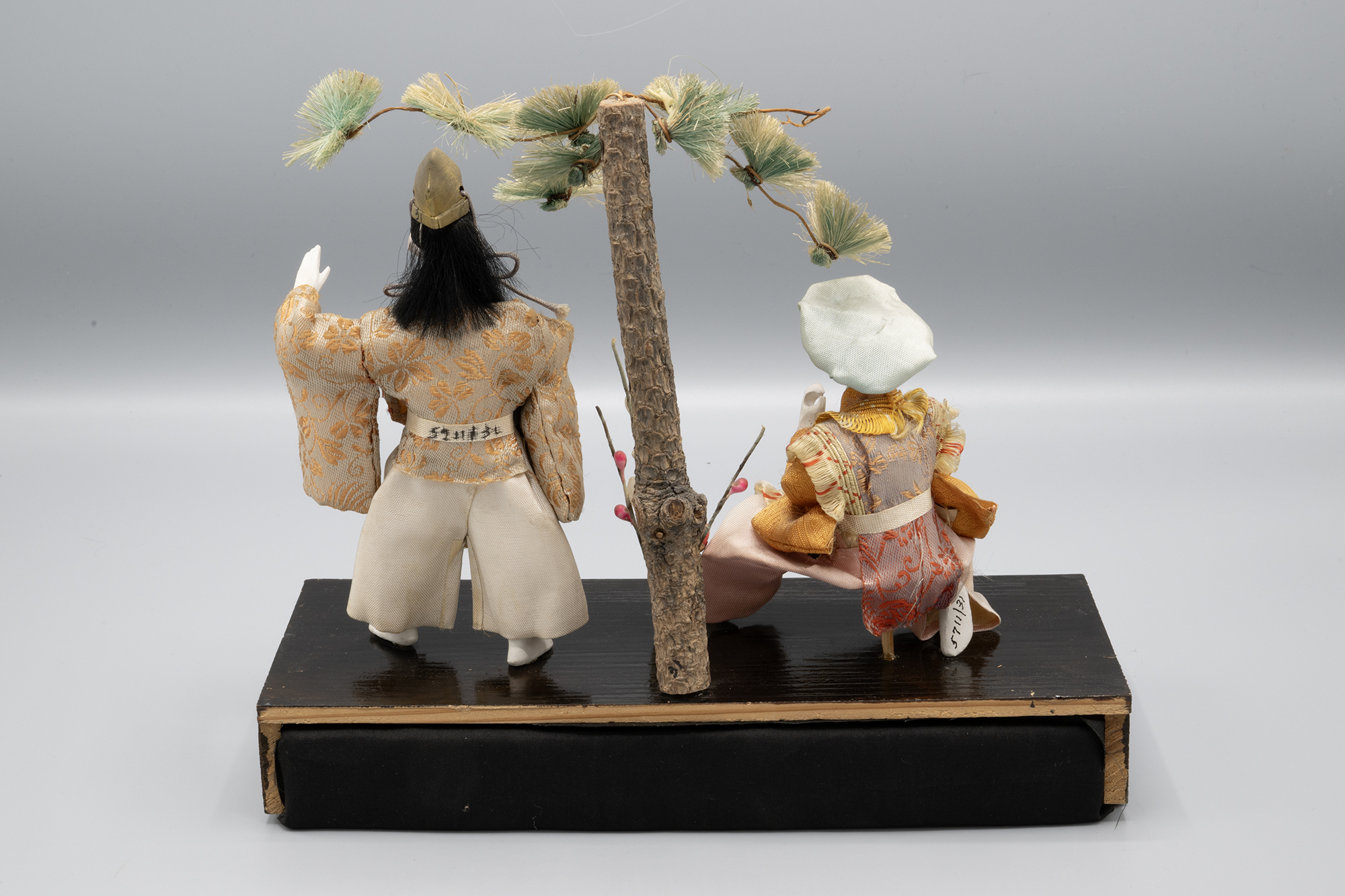 Image of Two court dolls from a Girls’ Day set, ca. 1930-1940