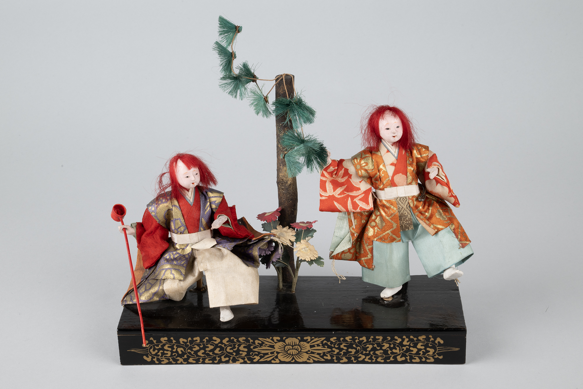 Image of Two dolls from Boys’ Day, ca. 1930-1940