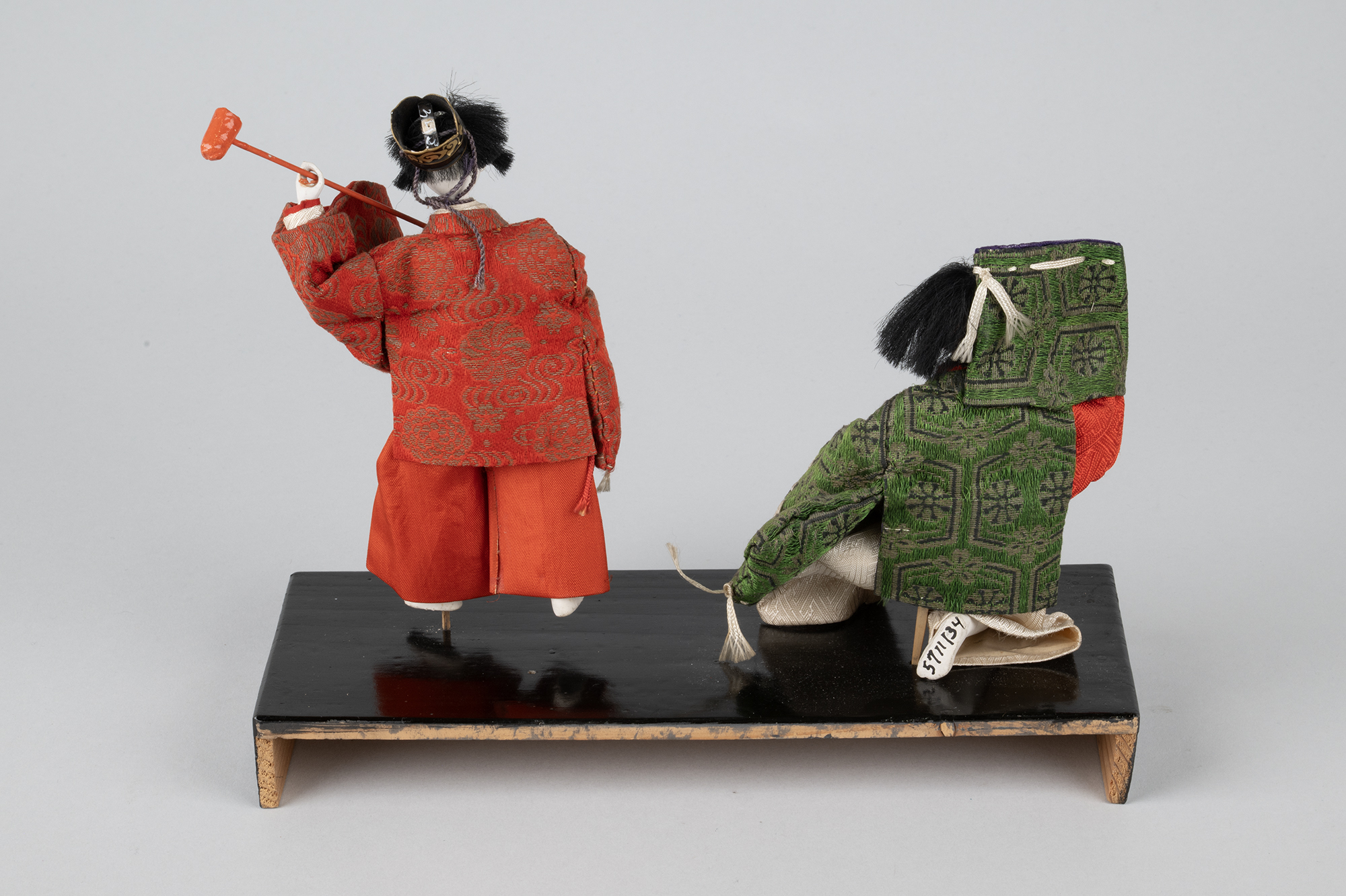 Image of Two dolls from Boys’ Day, ca. 1930-1940