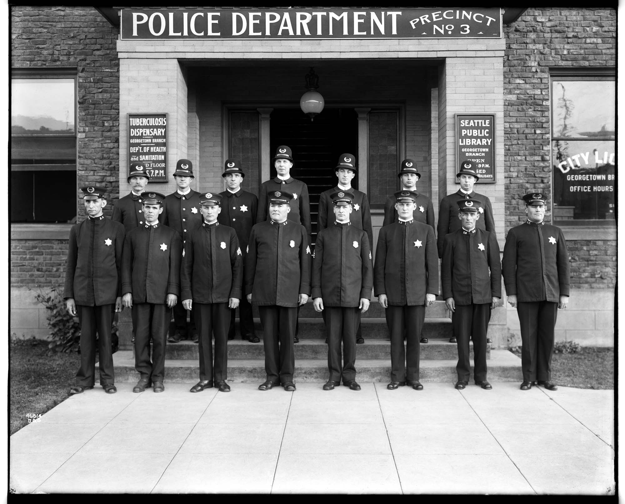 Image of Georgetown precinct police, circa 1915