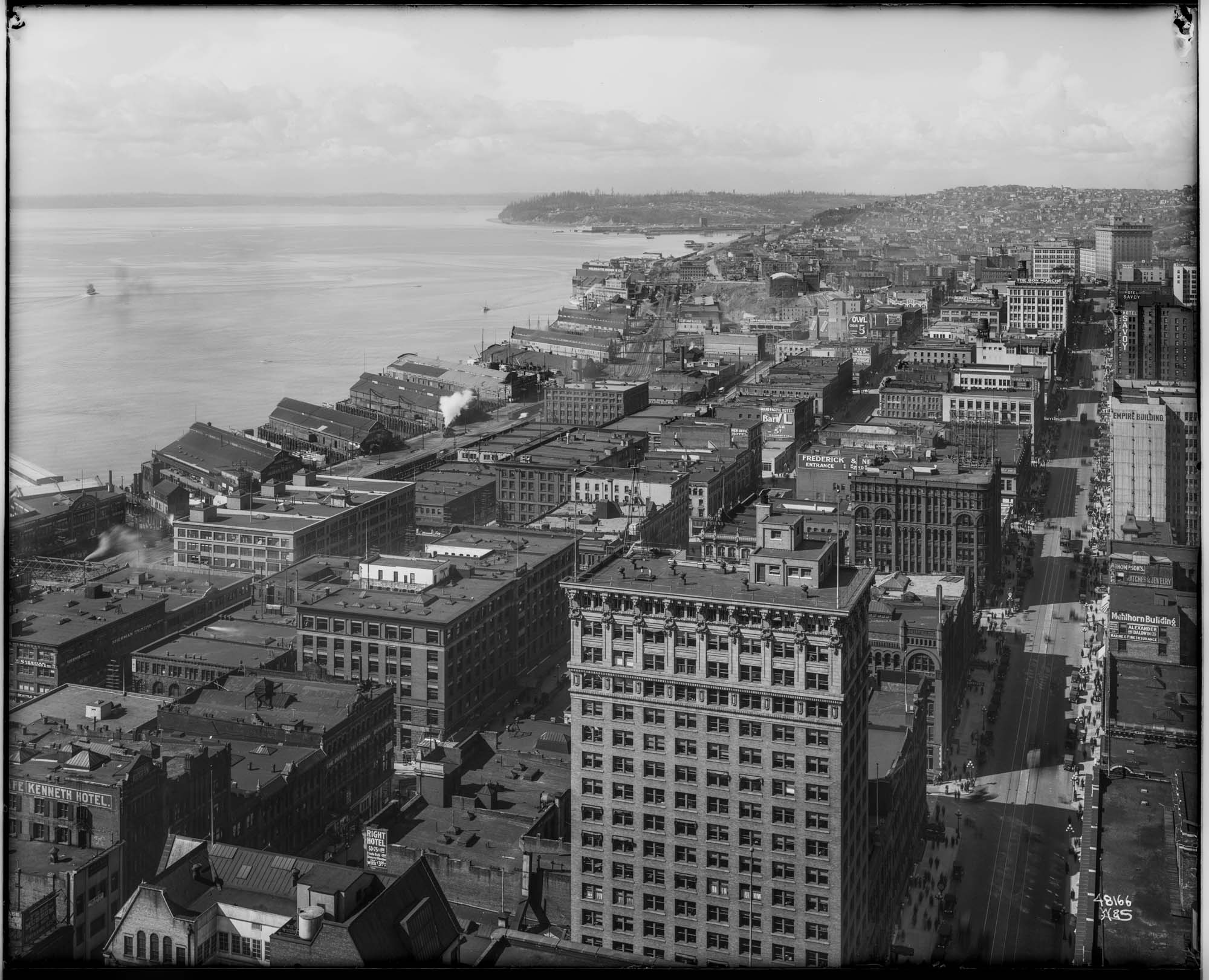 Image of View northwest from Smith Tower, Seattle, 1916