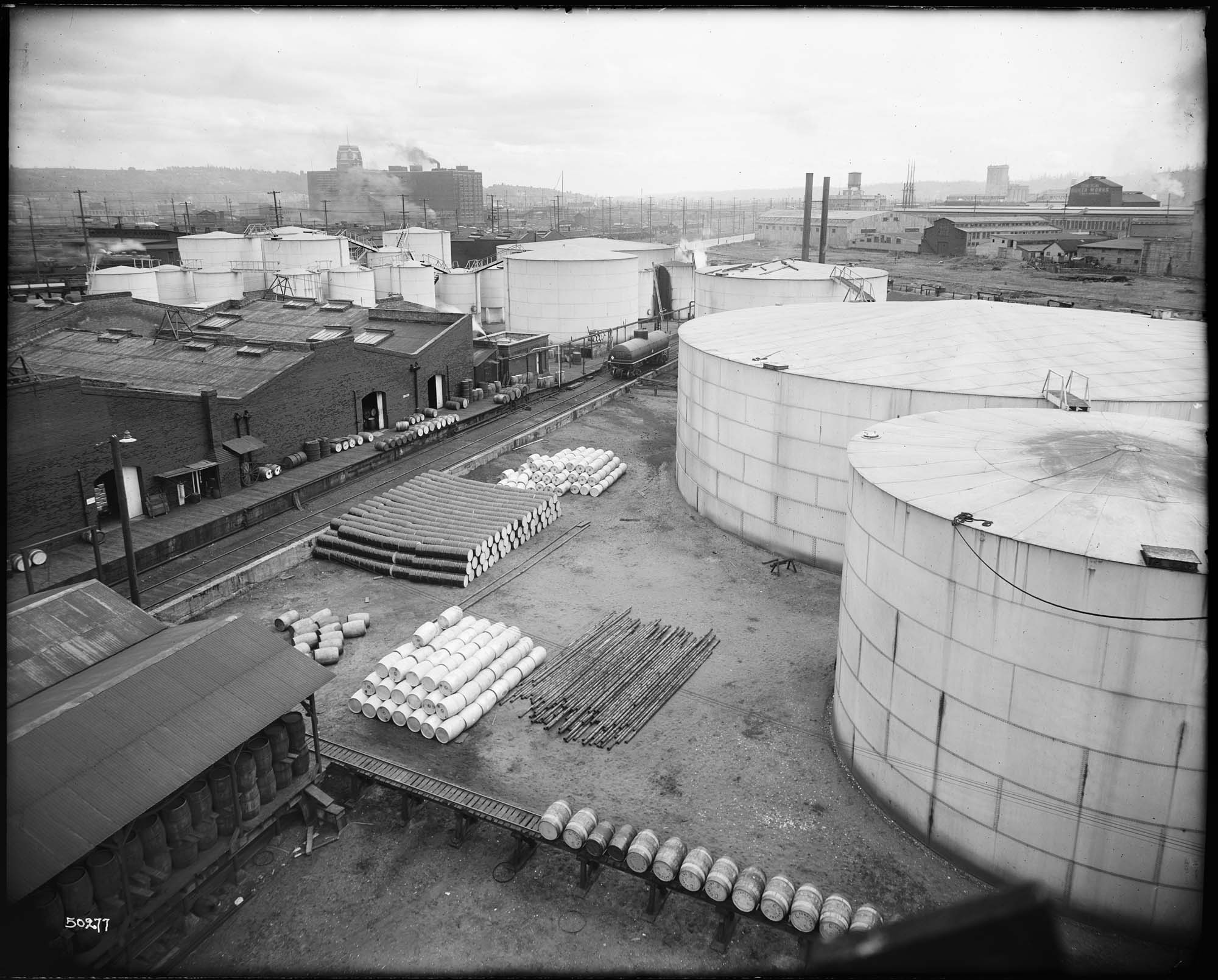 Image of Standard Oil plant, 1916