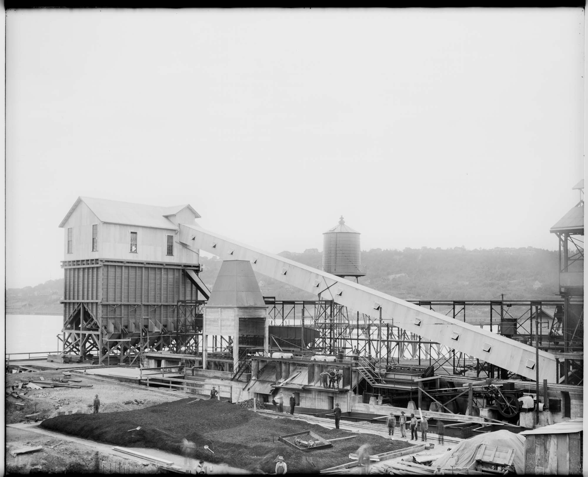 Image of Elevator and storage bunker at Seattle Lighting Co. plant , Seattle, circa 1918