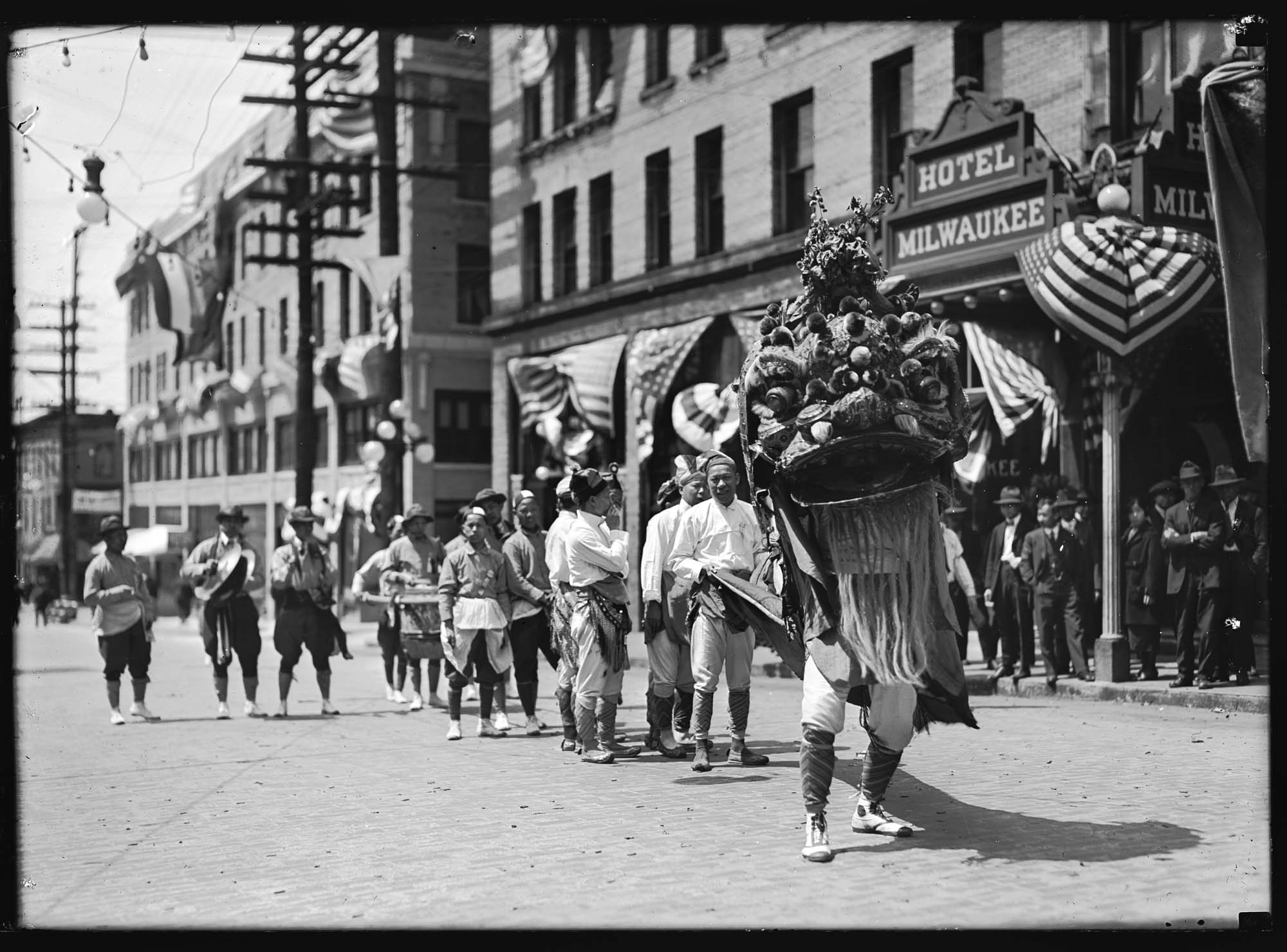 Image of Chinese parade, Go-Hing festival, May 1921