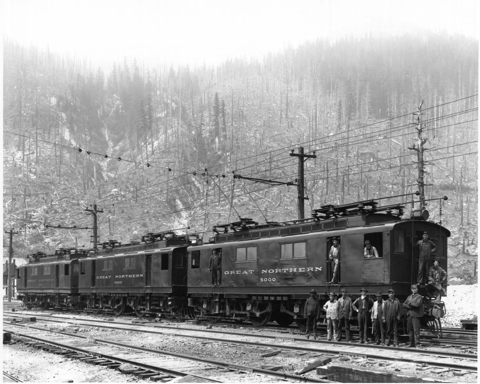 Image of Great Northern train, Wellington, circa 1909