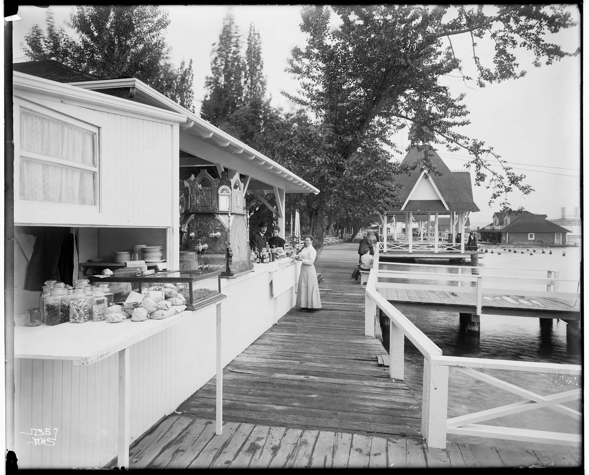 Image of Concessions at Madison Park, circa 1910