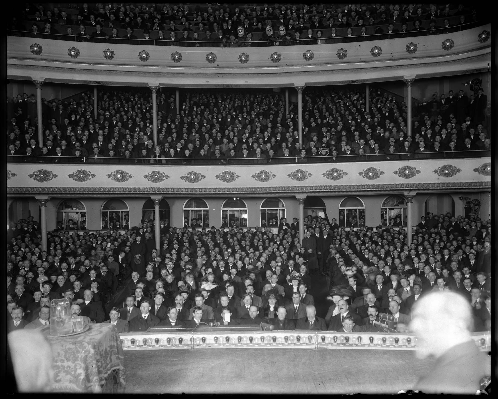 Image of Mayor Gill's overflow rally in the Seattle Theatre, February 2, 1911