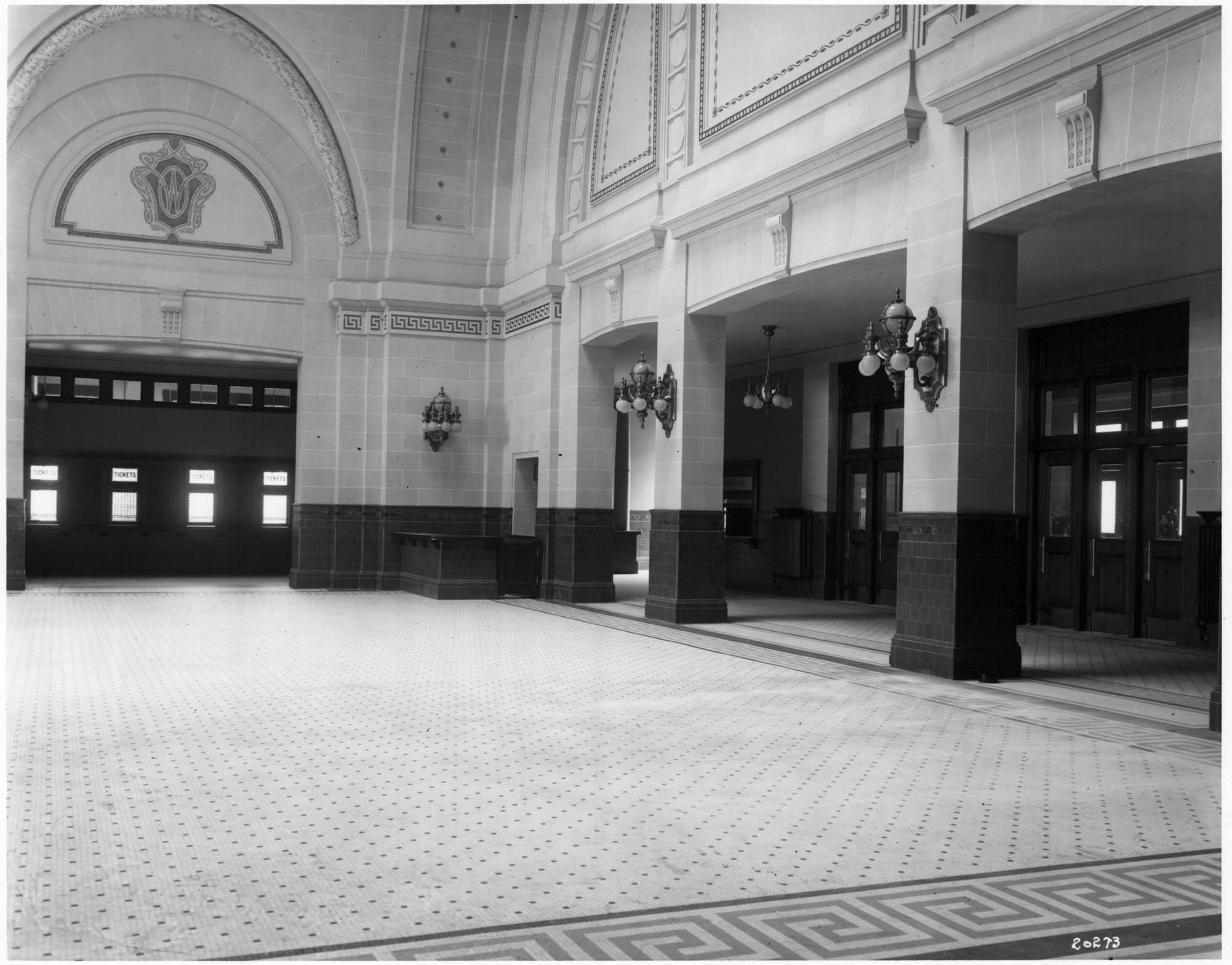 Image of Oregon-Washington Station interior, Seattle, circa 1911