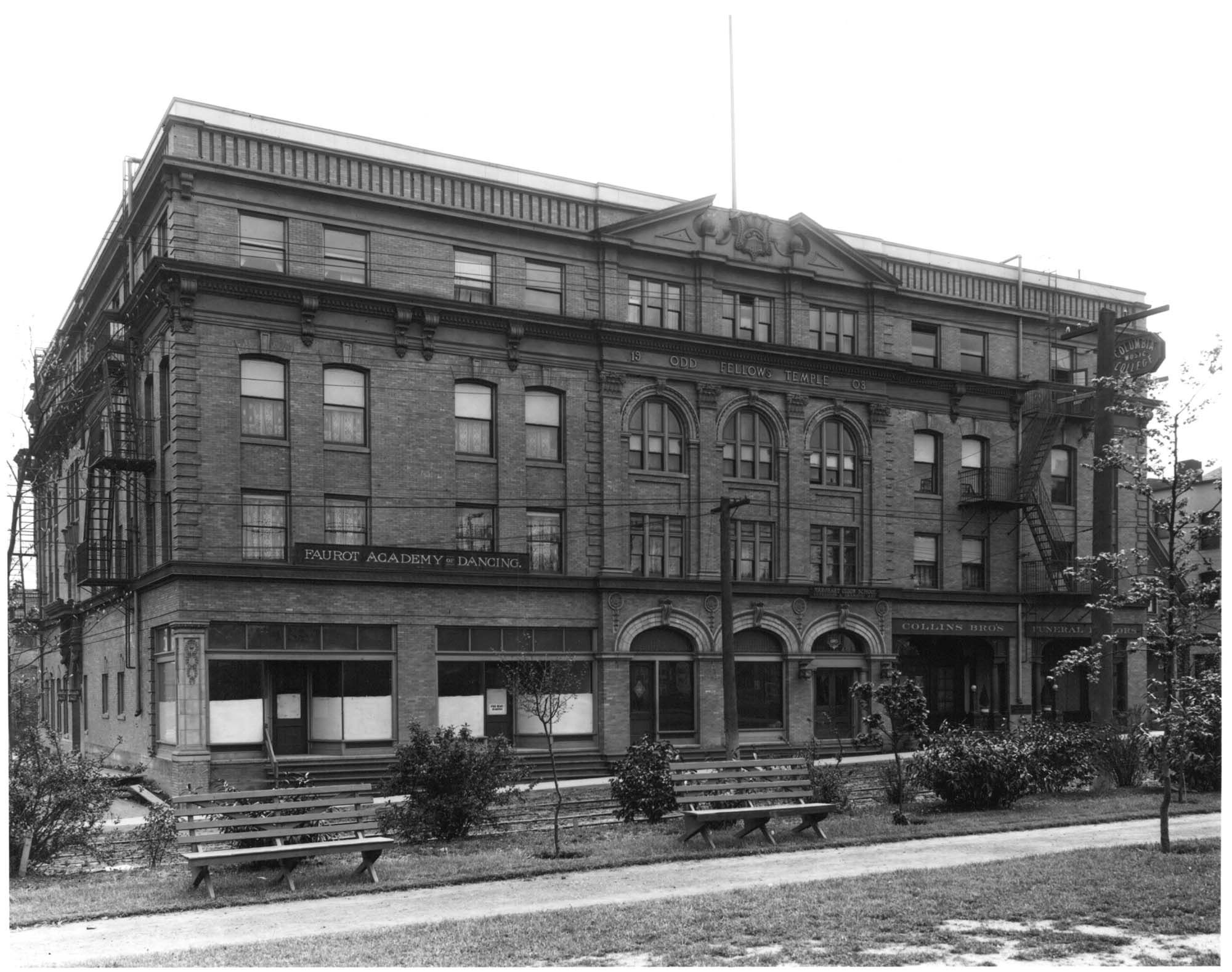Image of Odd Fellows Temple, Seattle, circa 1912