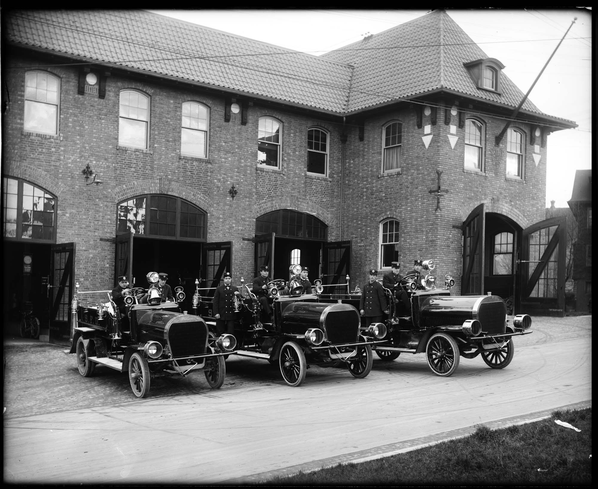 Image of Fire engines in front of Fire Station No. 25, 1912