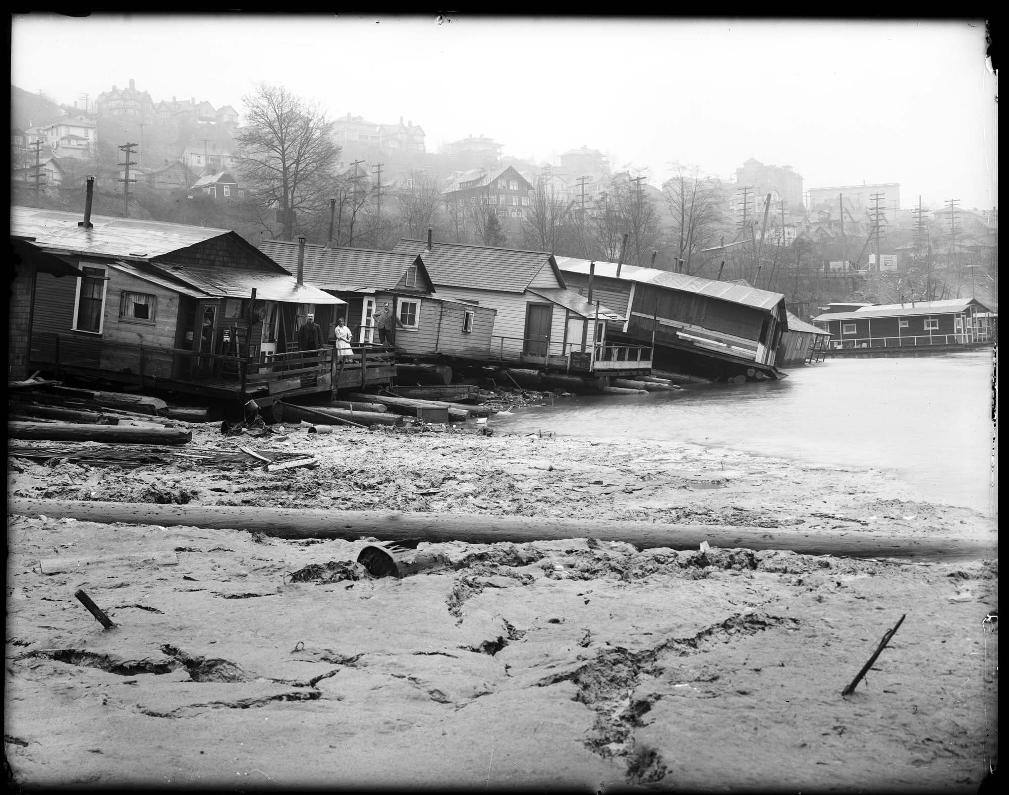 Image of Houseboat damage on Lake Union, 1914