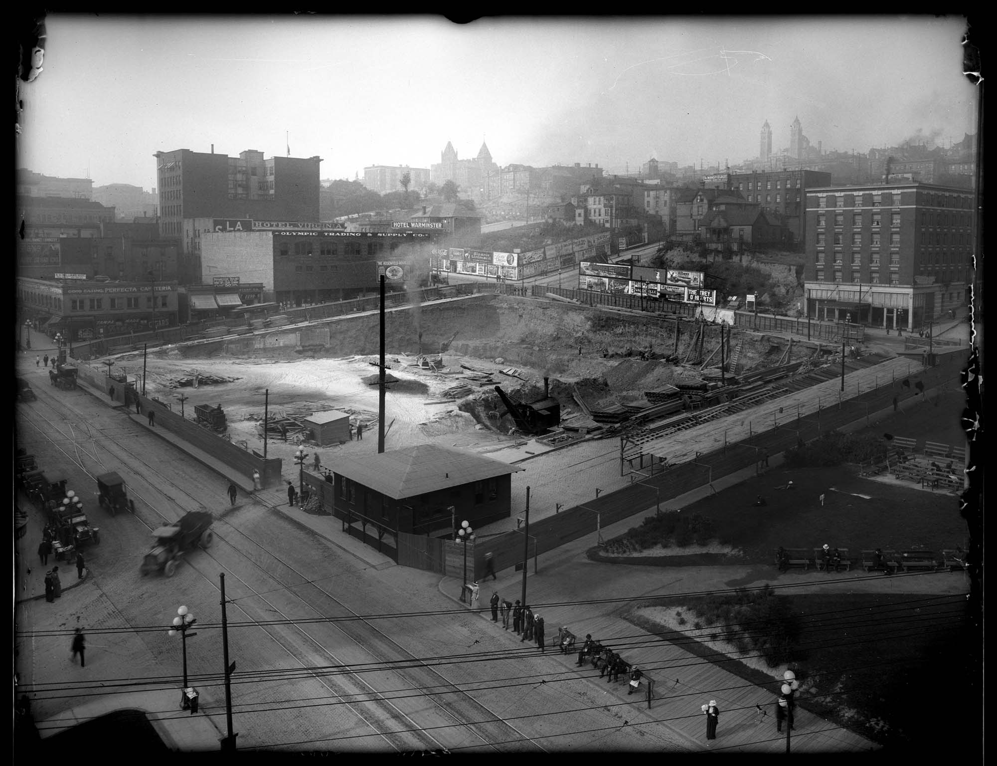 Image of Construction of the County-City Building, first phase, circa 1914