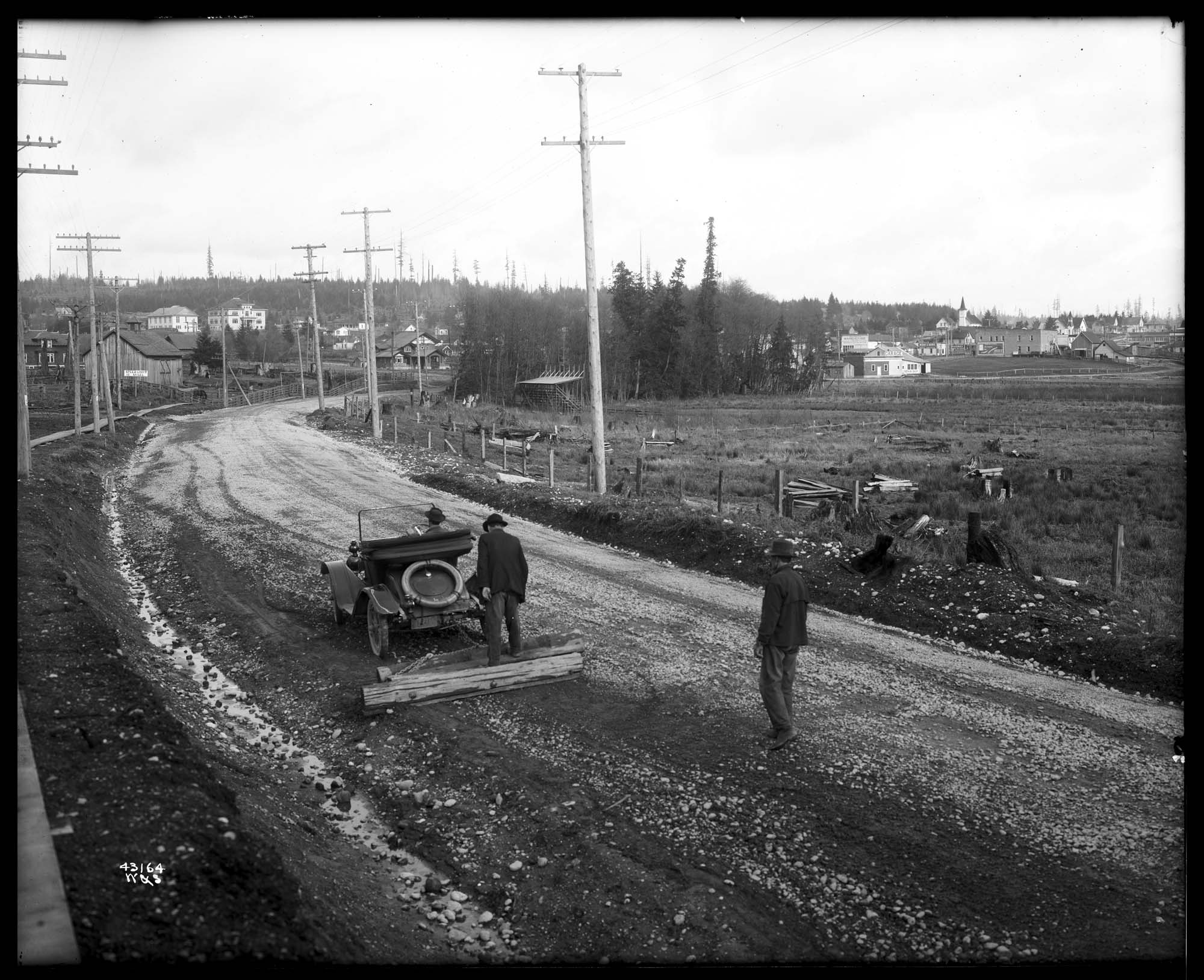 Image of Road into Bothell, circa 1914