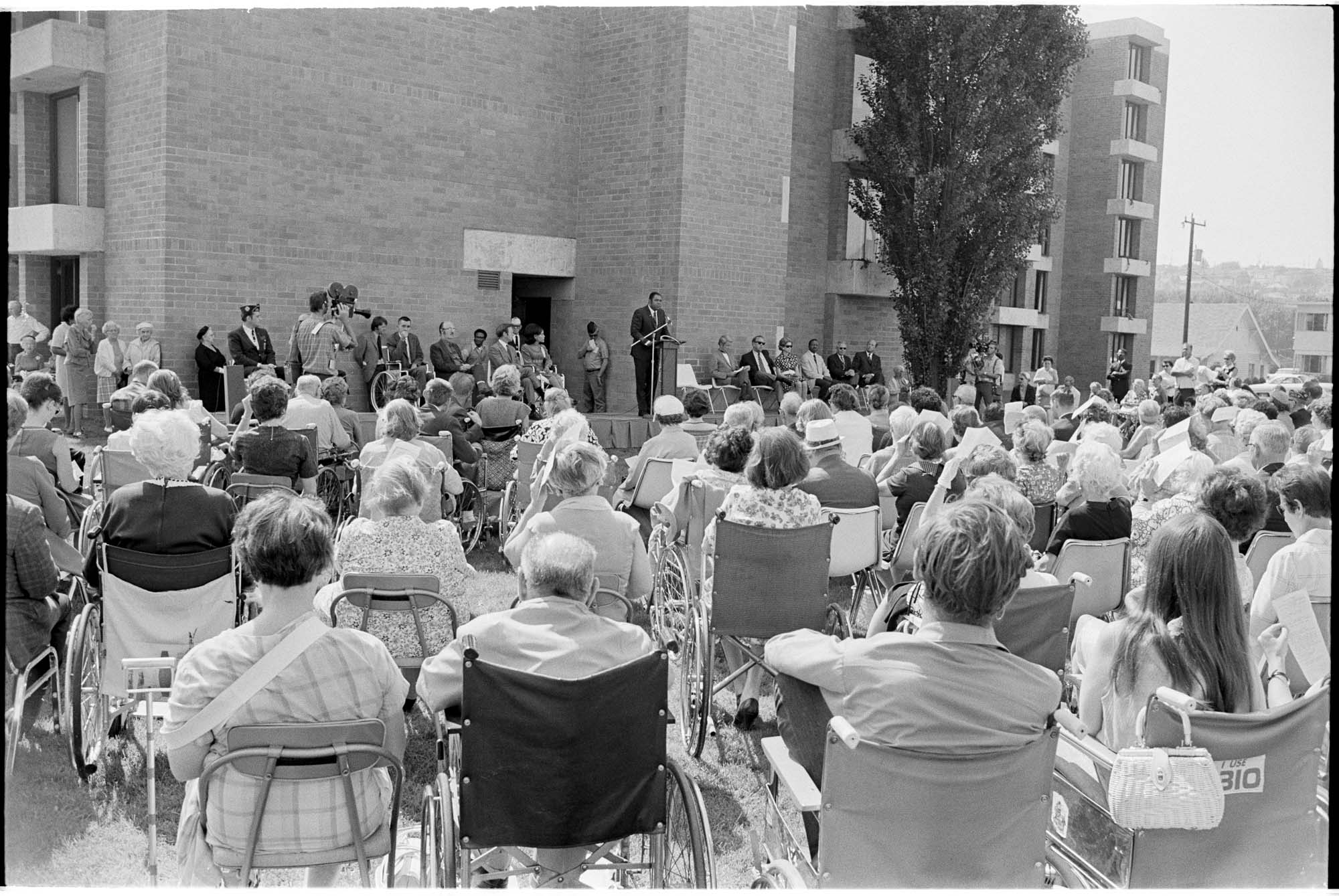 Image of Crowd at the dedication of the Center Park Apartments for people with disabilities, Seattle, August 30, 1970