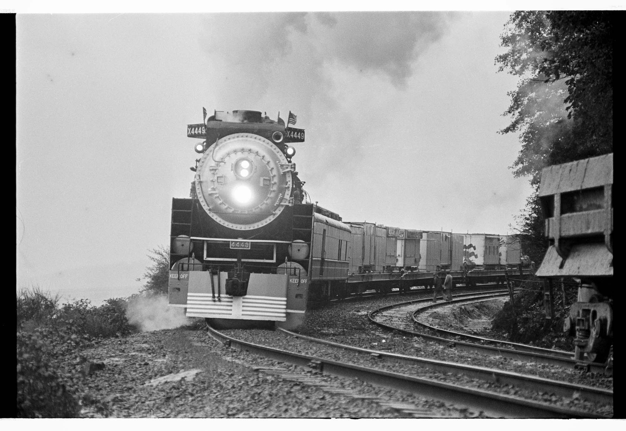 Image of American Freedom Train coming into Seattle, October 30, 1975