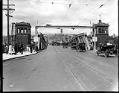 Image of Canal opening, Fremont Bridge, July 4, 1917