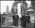 Image of Pioneer group at Alki monument, November 18, 1905