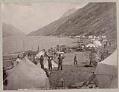 Image of Klondikers sailing down Lake Bennett, May 30, 1898