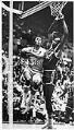 Image of Lenny Wilkens playing in Sonics game against Golden State Warriors, December 10, 1971