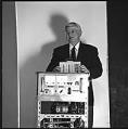 Image of Inventor Dr. Les Babb with first kidney dialysis machine, Seattle, February 21, 1994